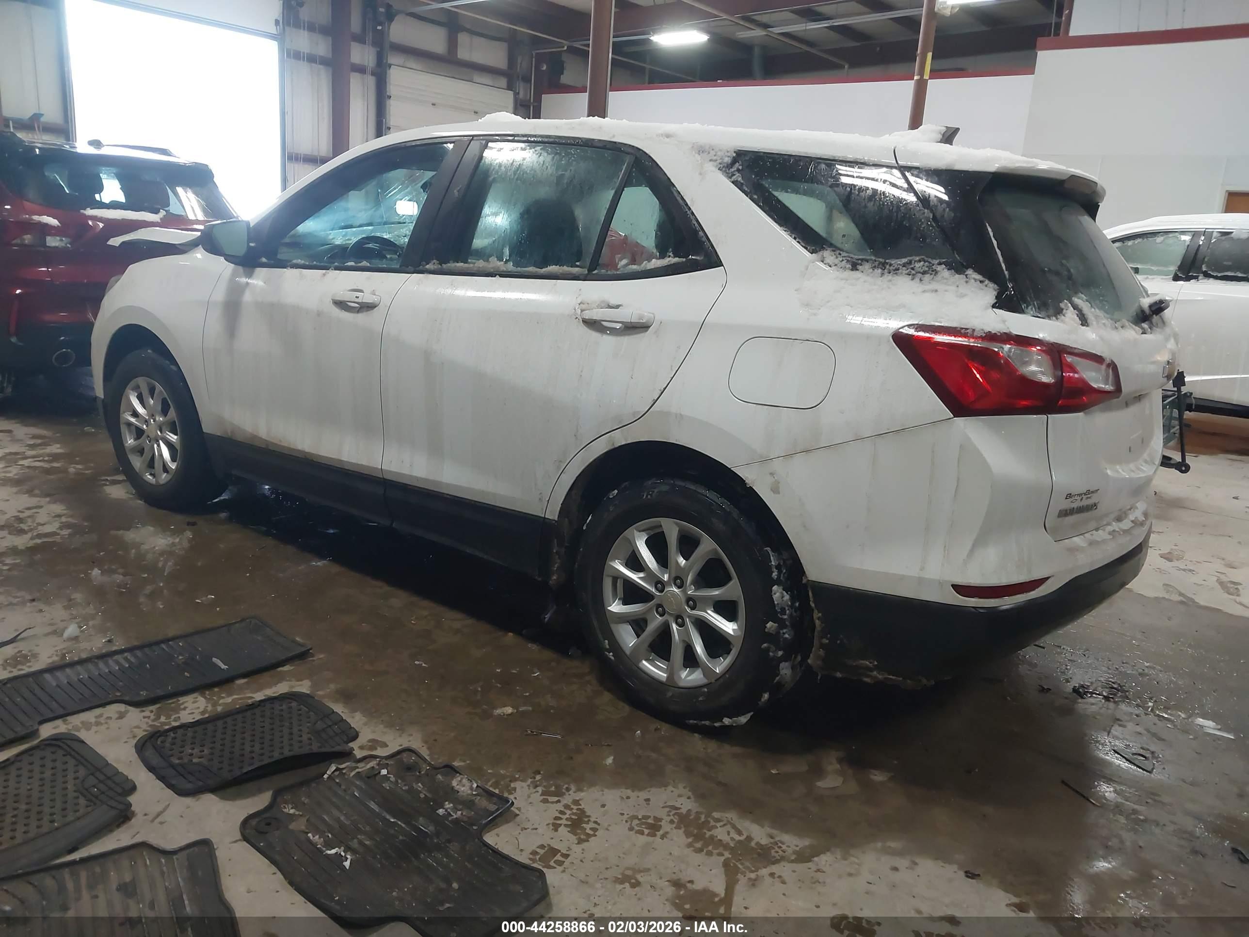 CHEVROLET EQUINOX image 3