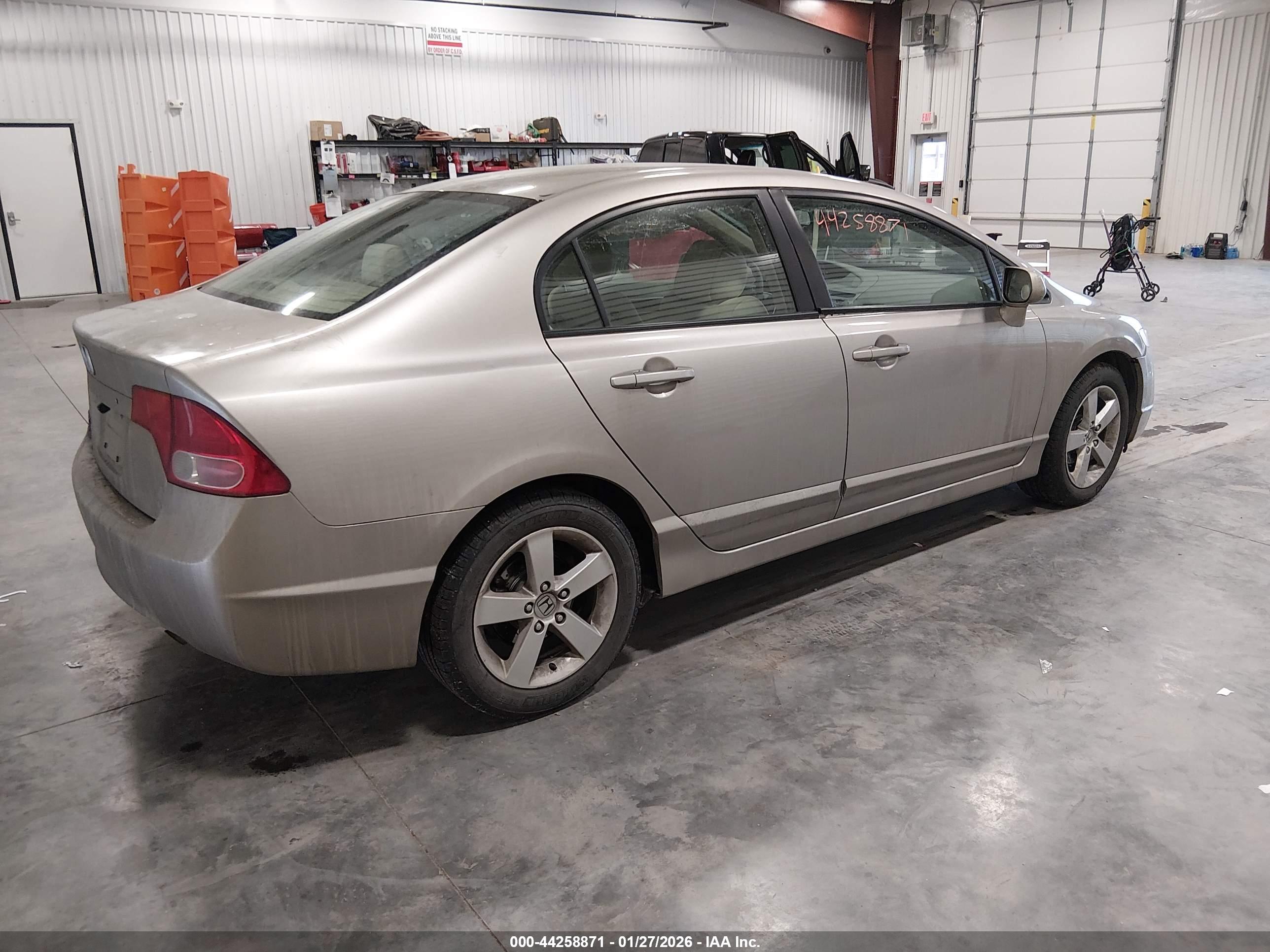 HONDA CIVIC image 4