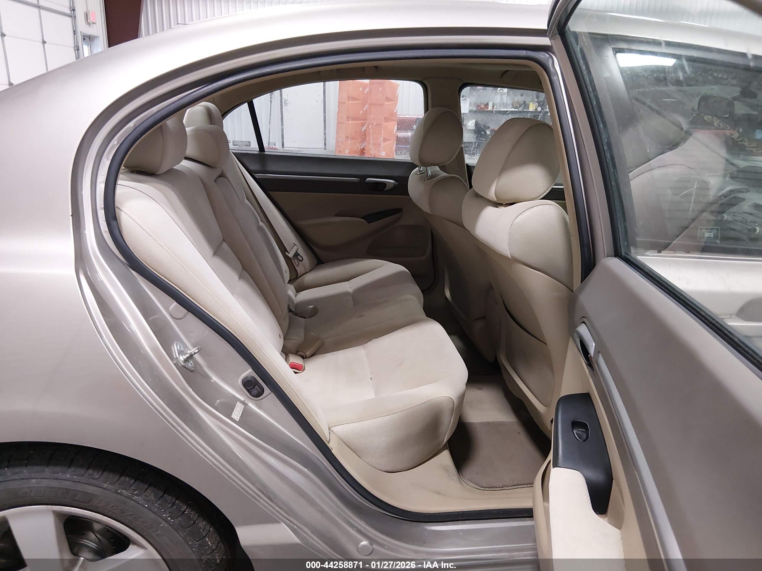 HONDA CIVIC image 8