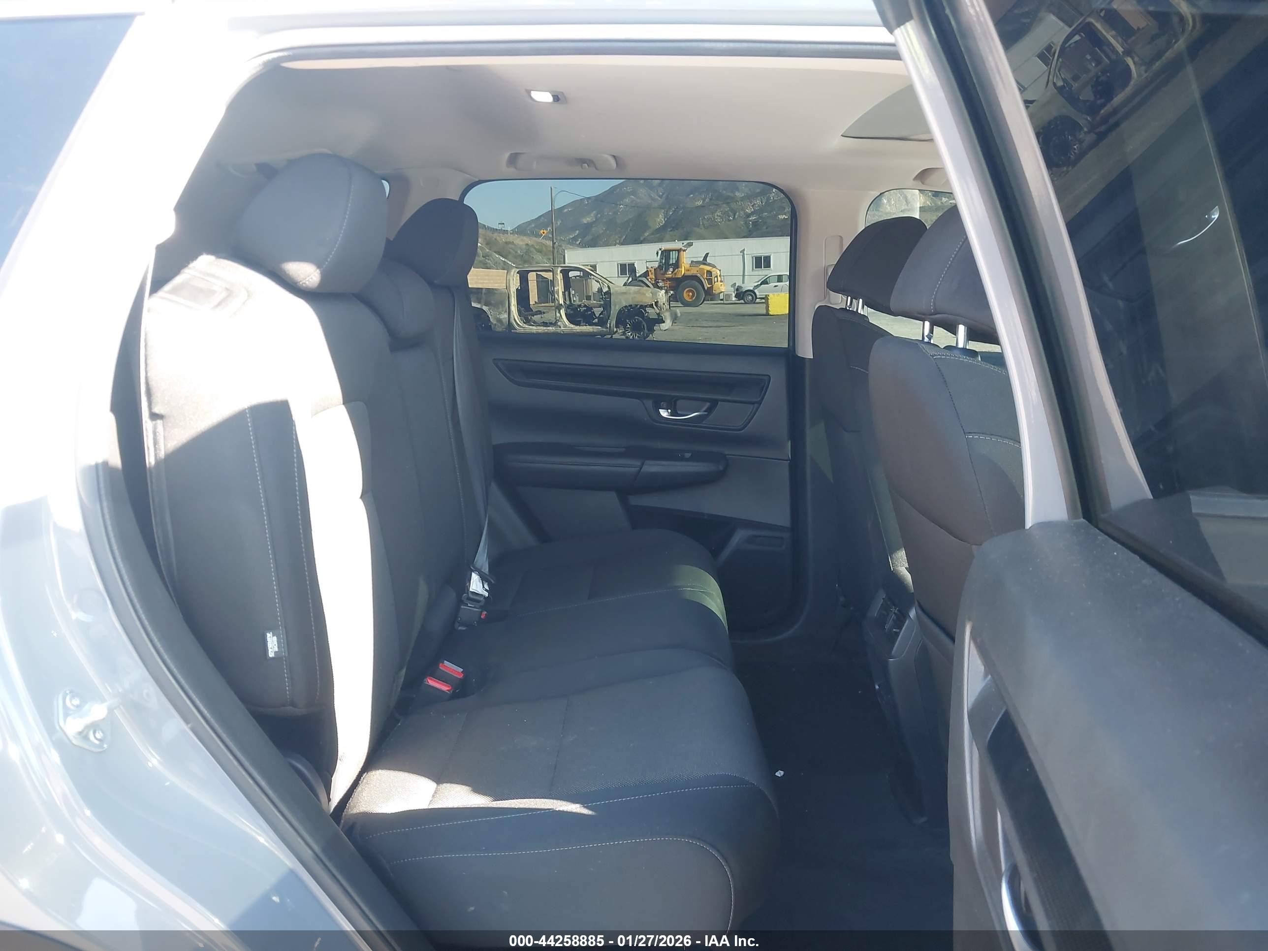 HONDA CR-V image 8