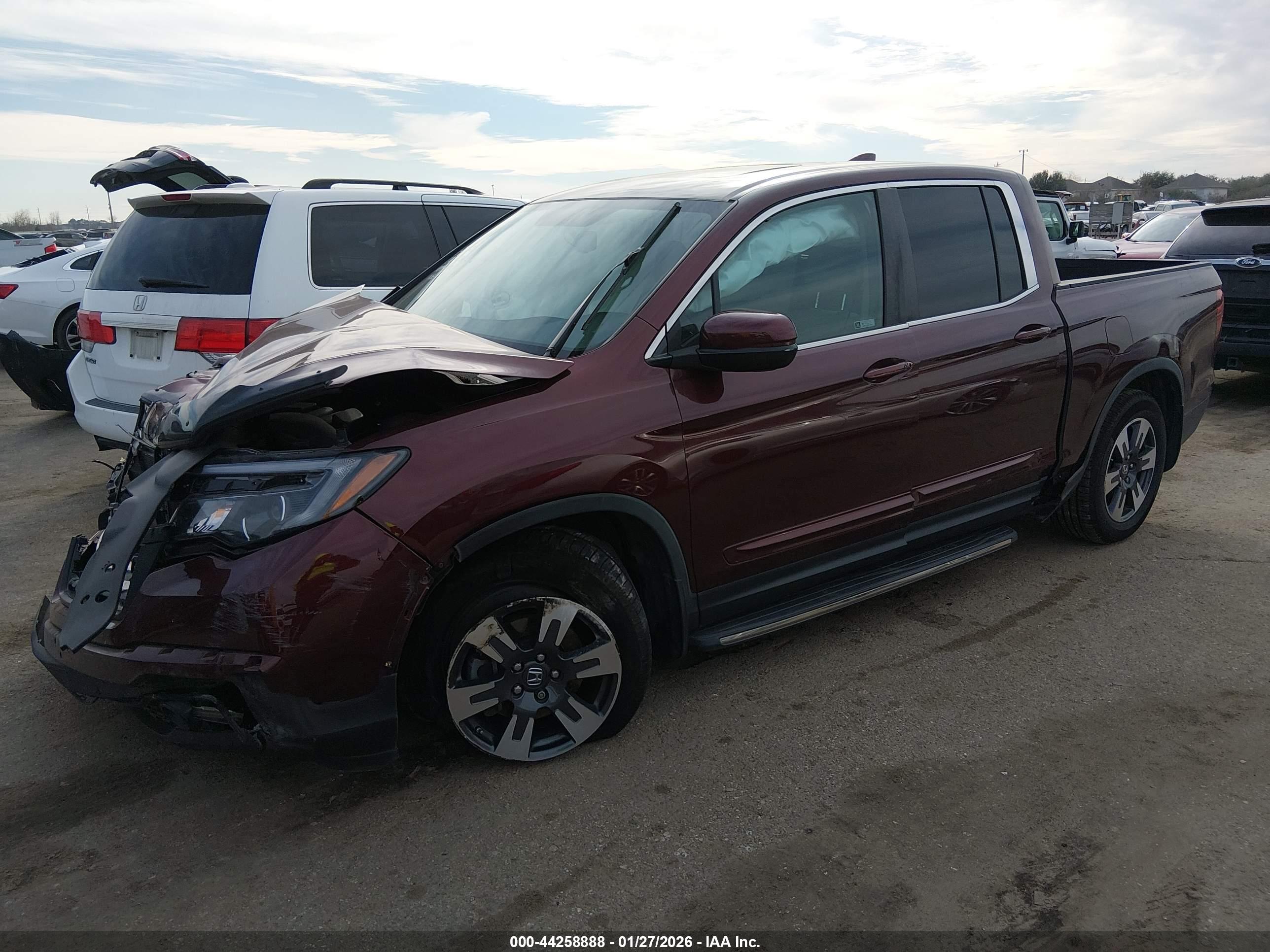 HONDA RIDGELINE image 2