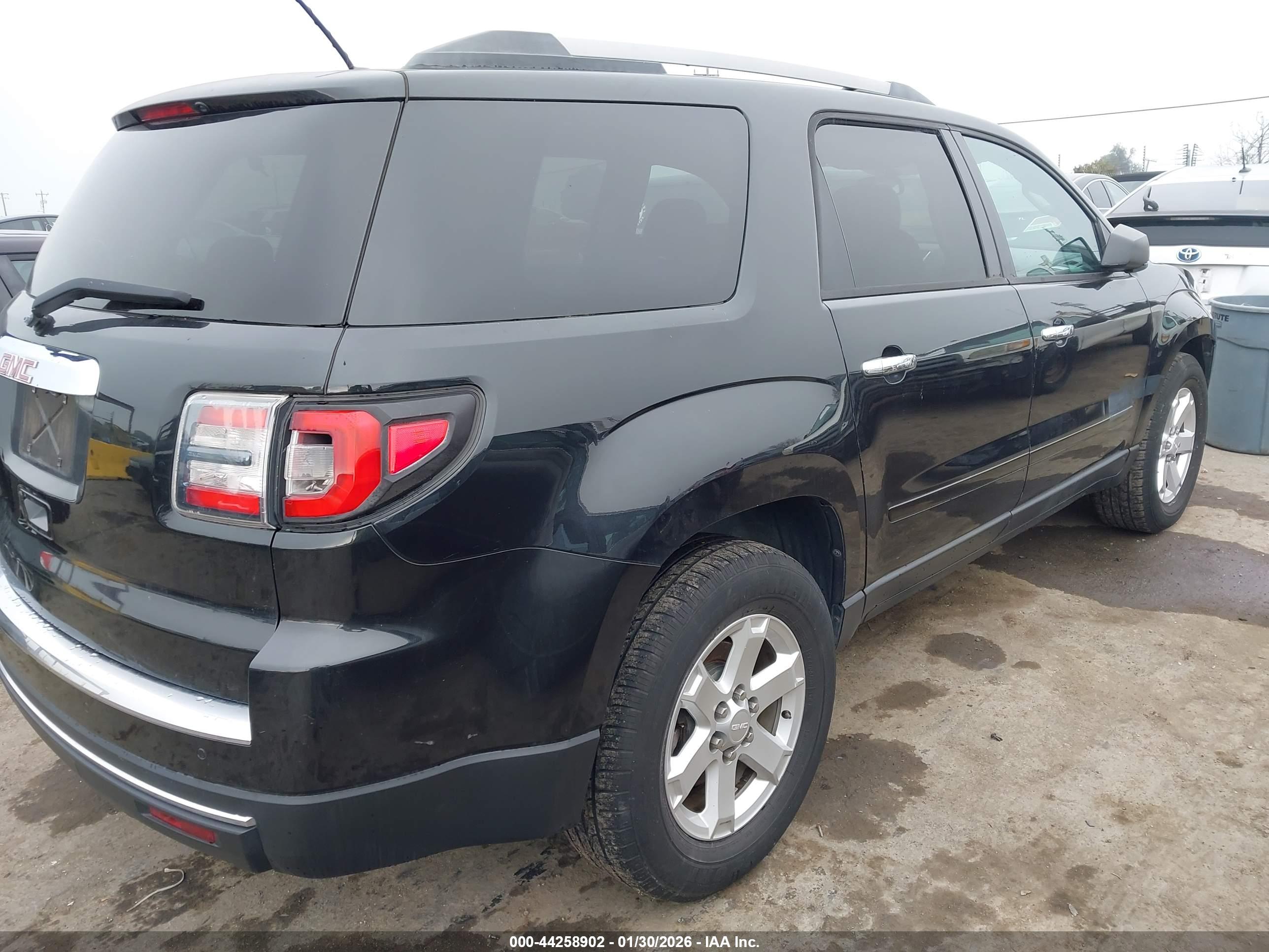 GMC ACADIA image 4