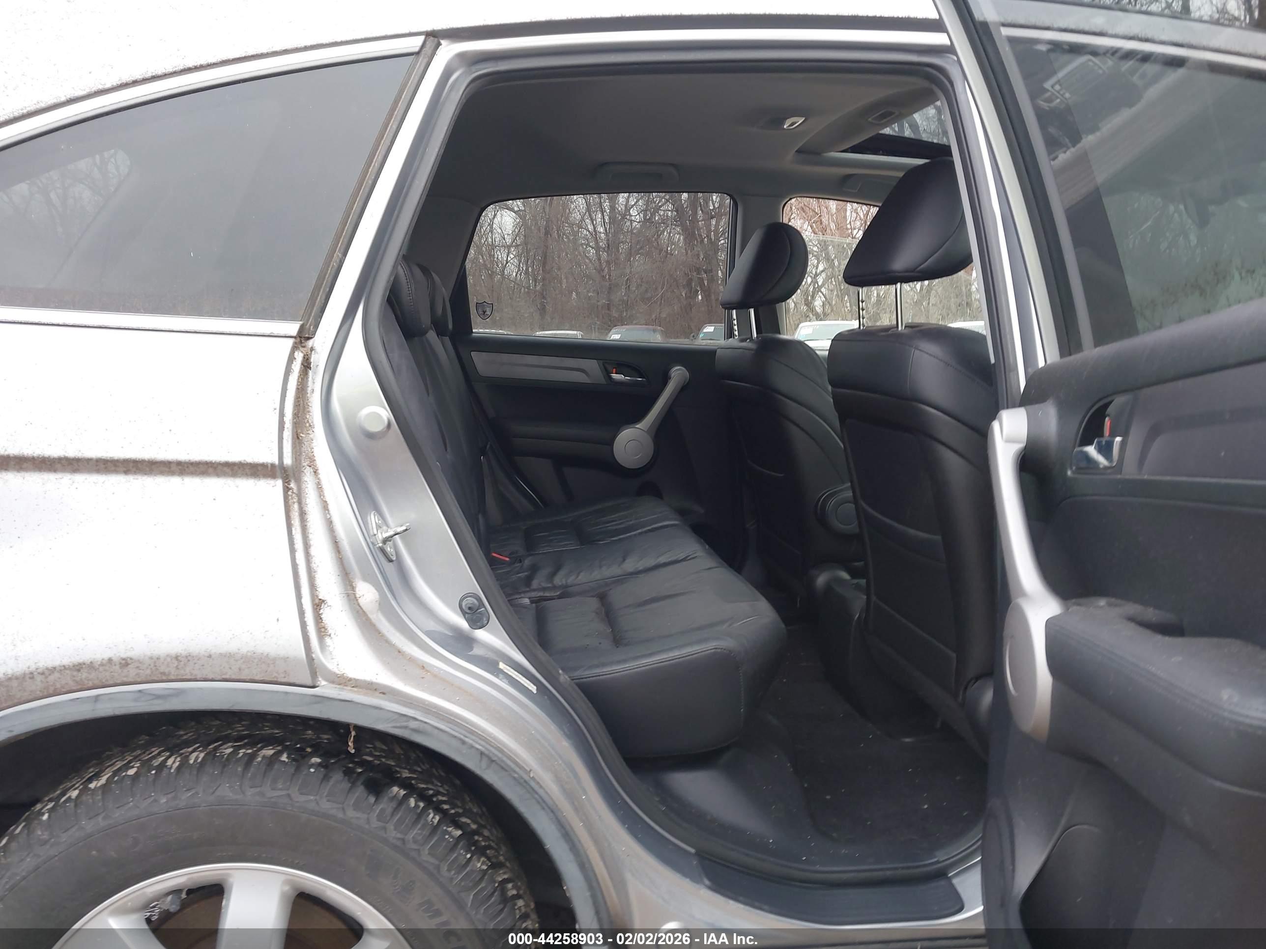 HONDA CR-V image 8