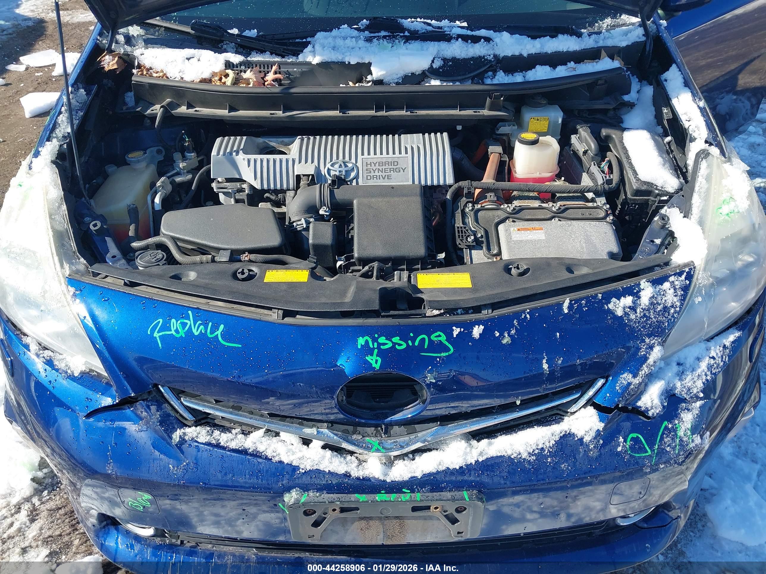 TOYOTA PRIUS image 10