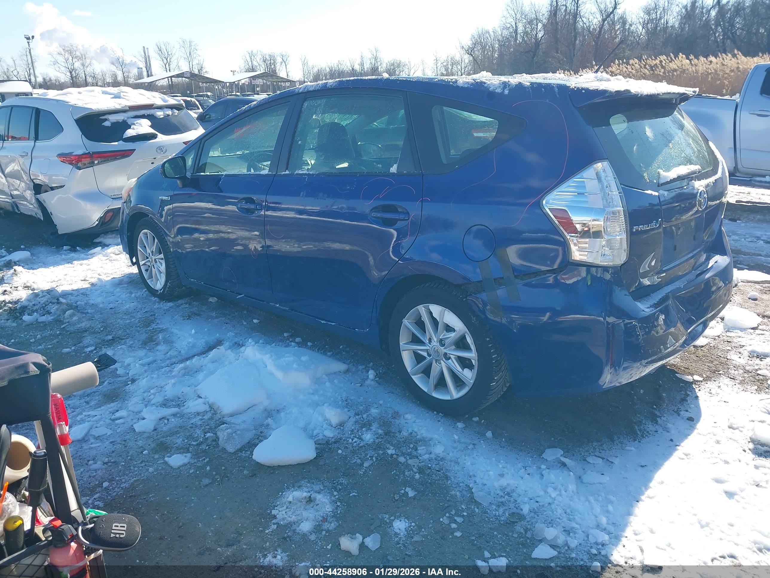 TOYOTA PRIUS image 3