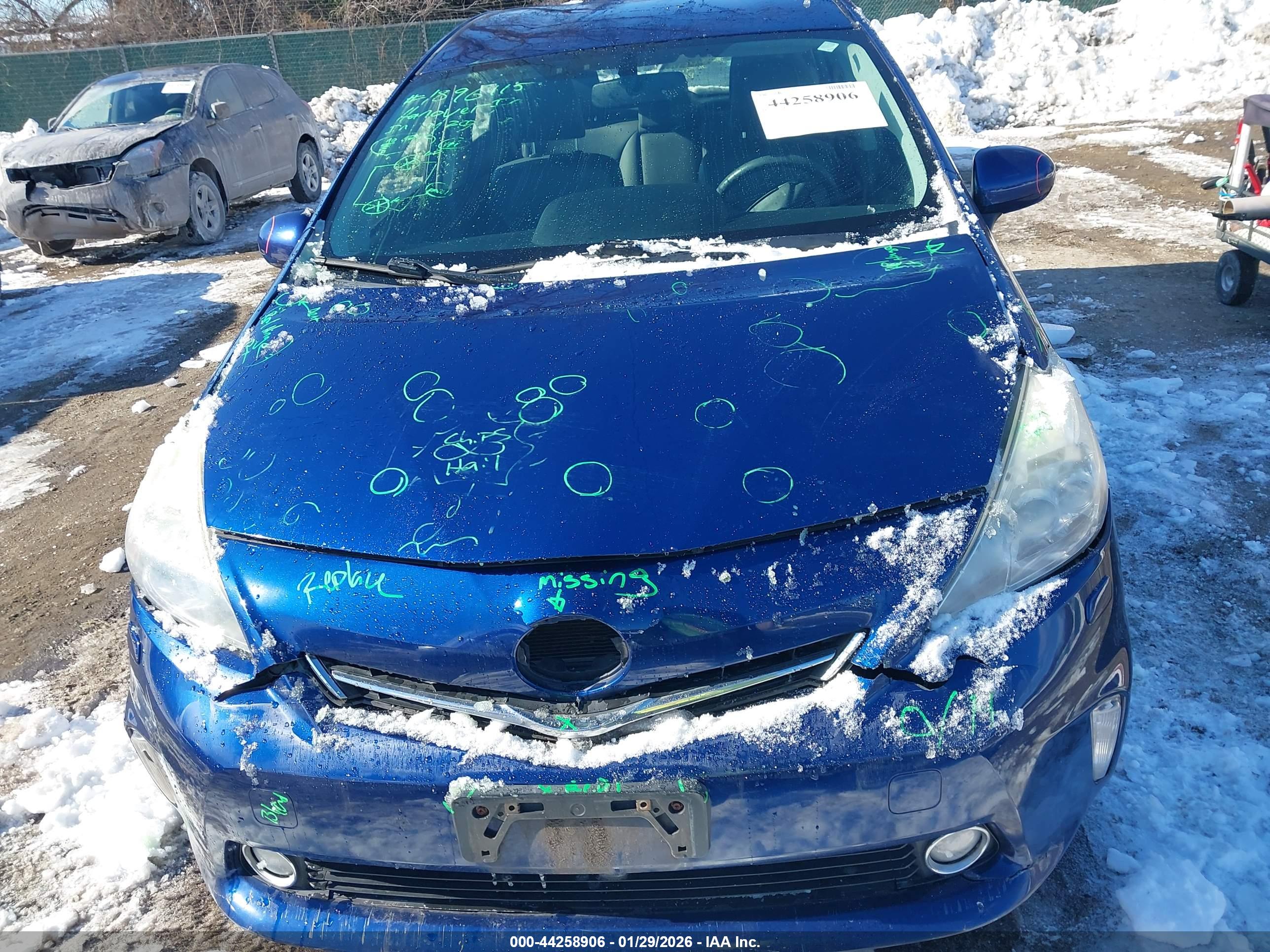 TOYOTA PRIUS image 6