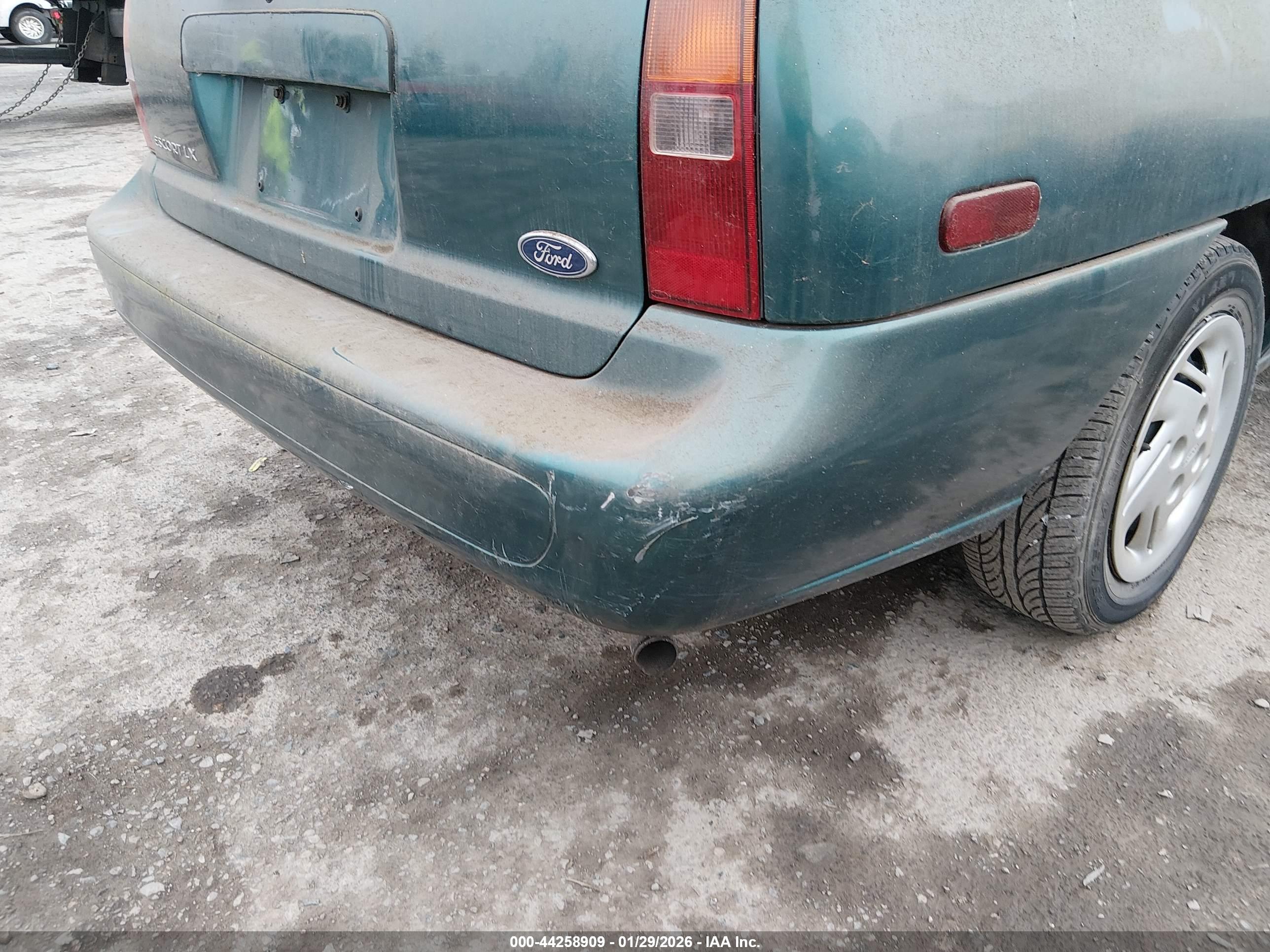 FORD ESCORT image 6