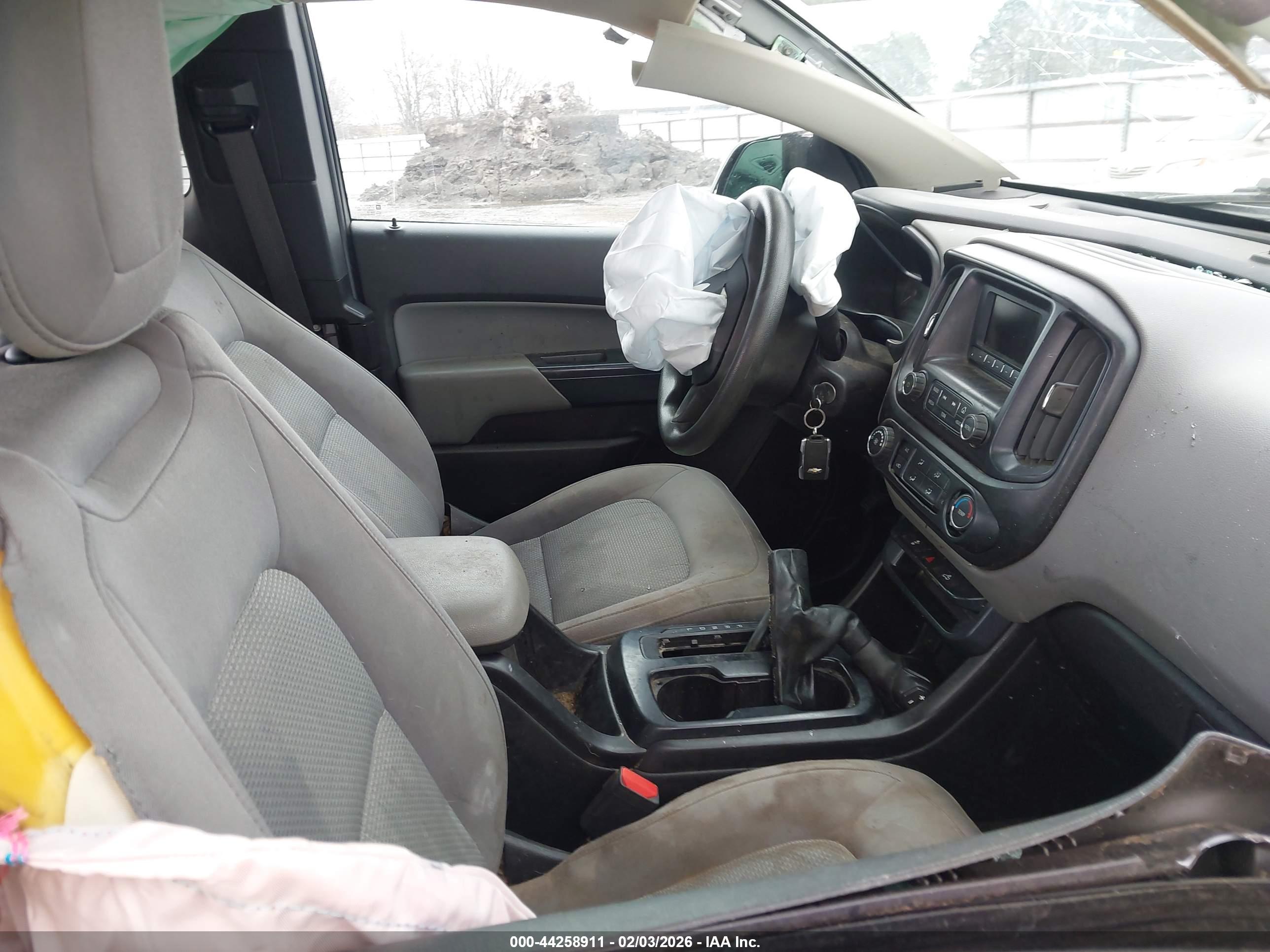 CHEVROLET COLORADO image 5