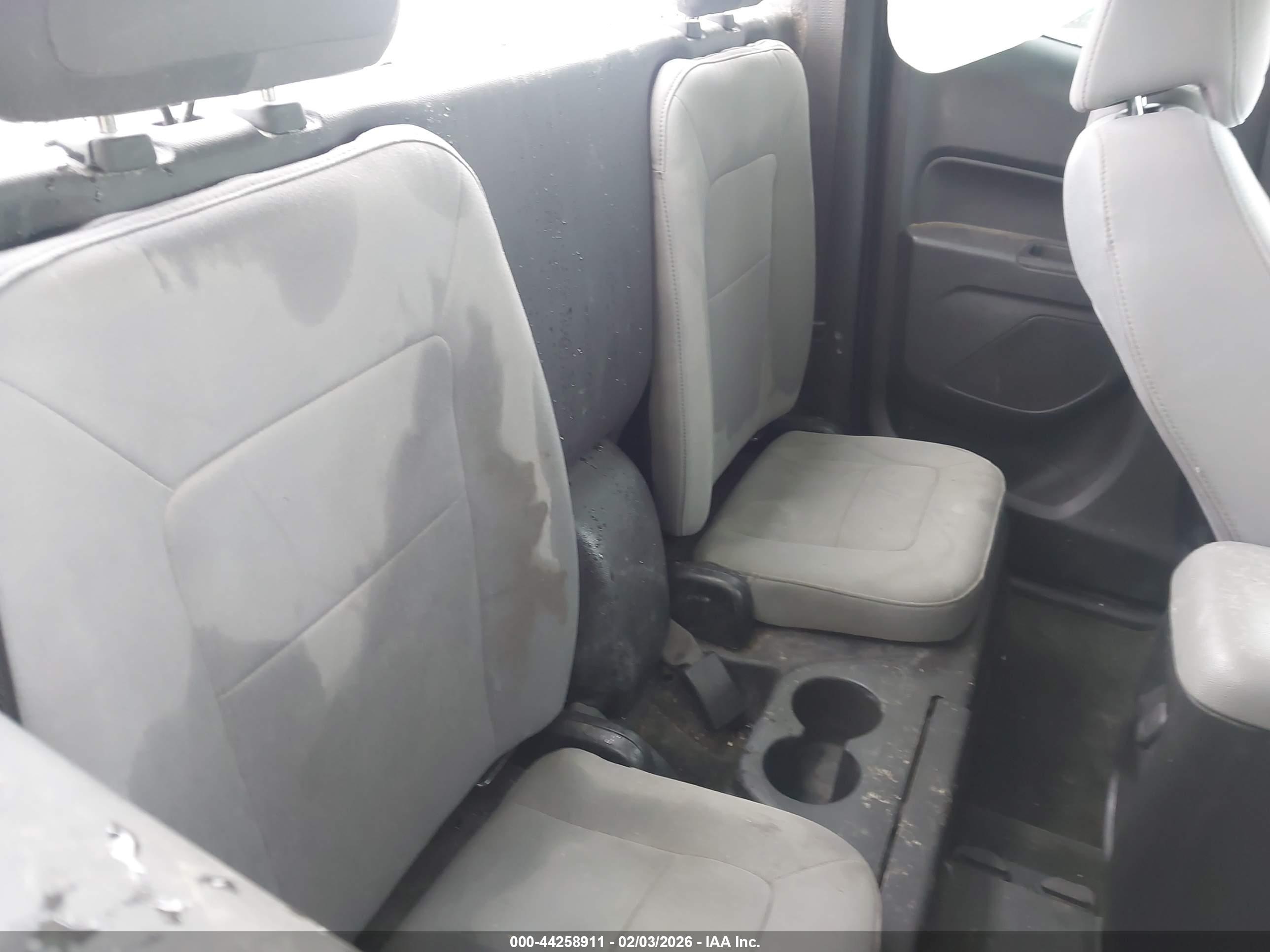 CHEVROLET COLORADO image 8