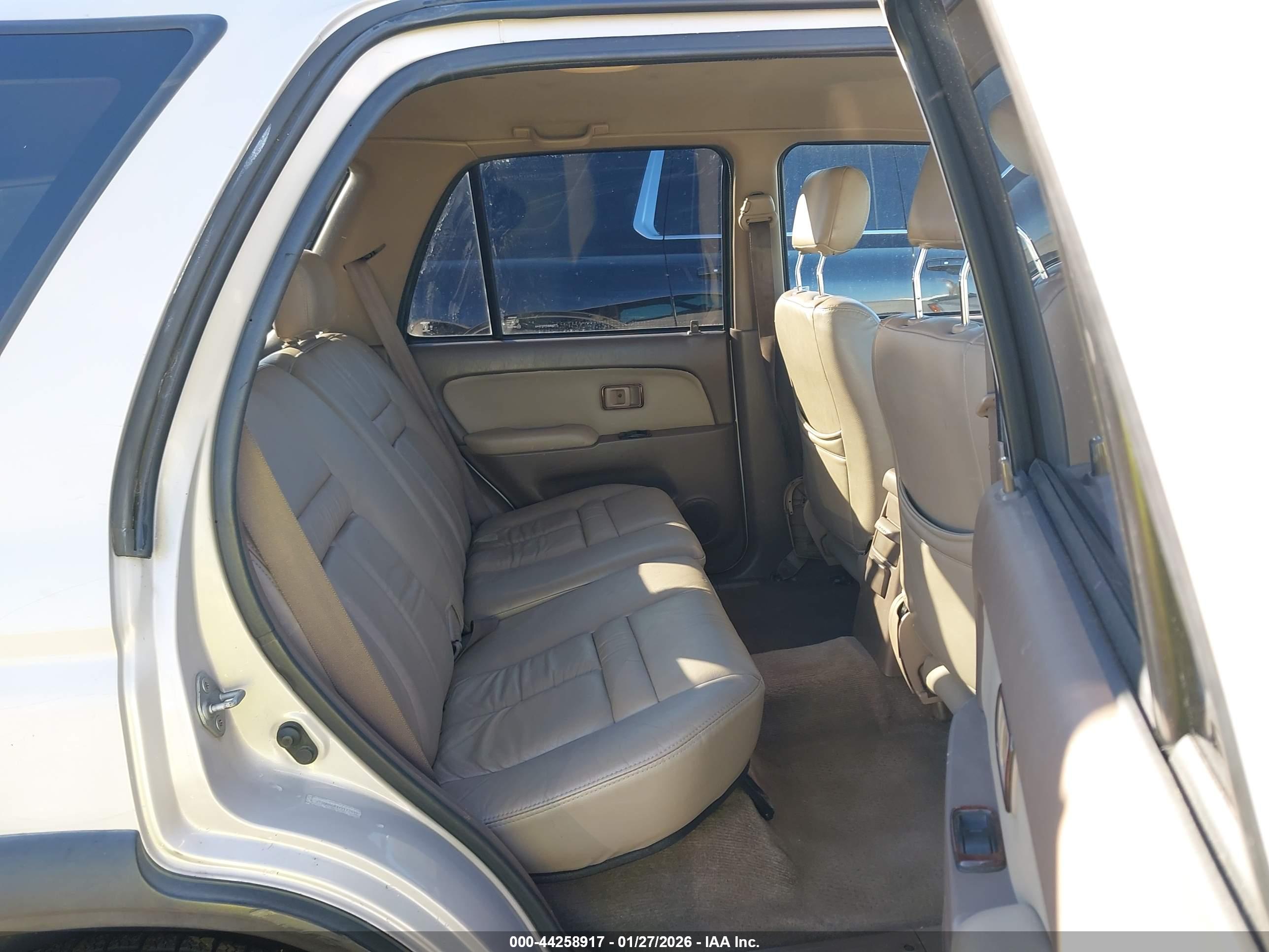 TOYOTA 4RUNNER image 8