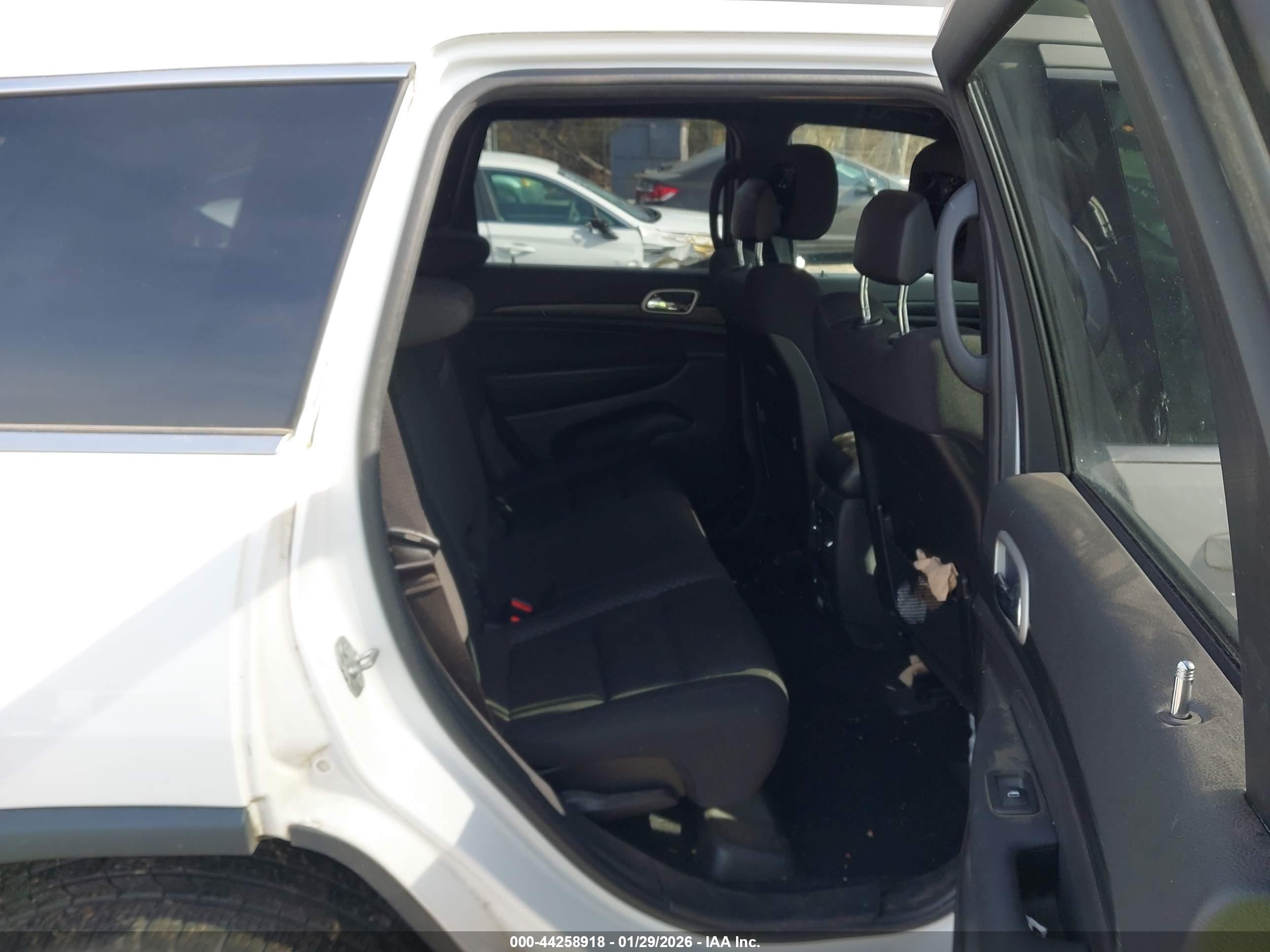 JEEP GRAND image 8