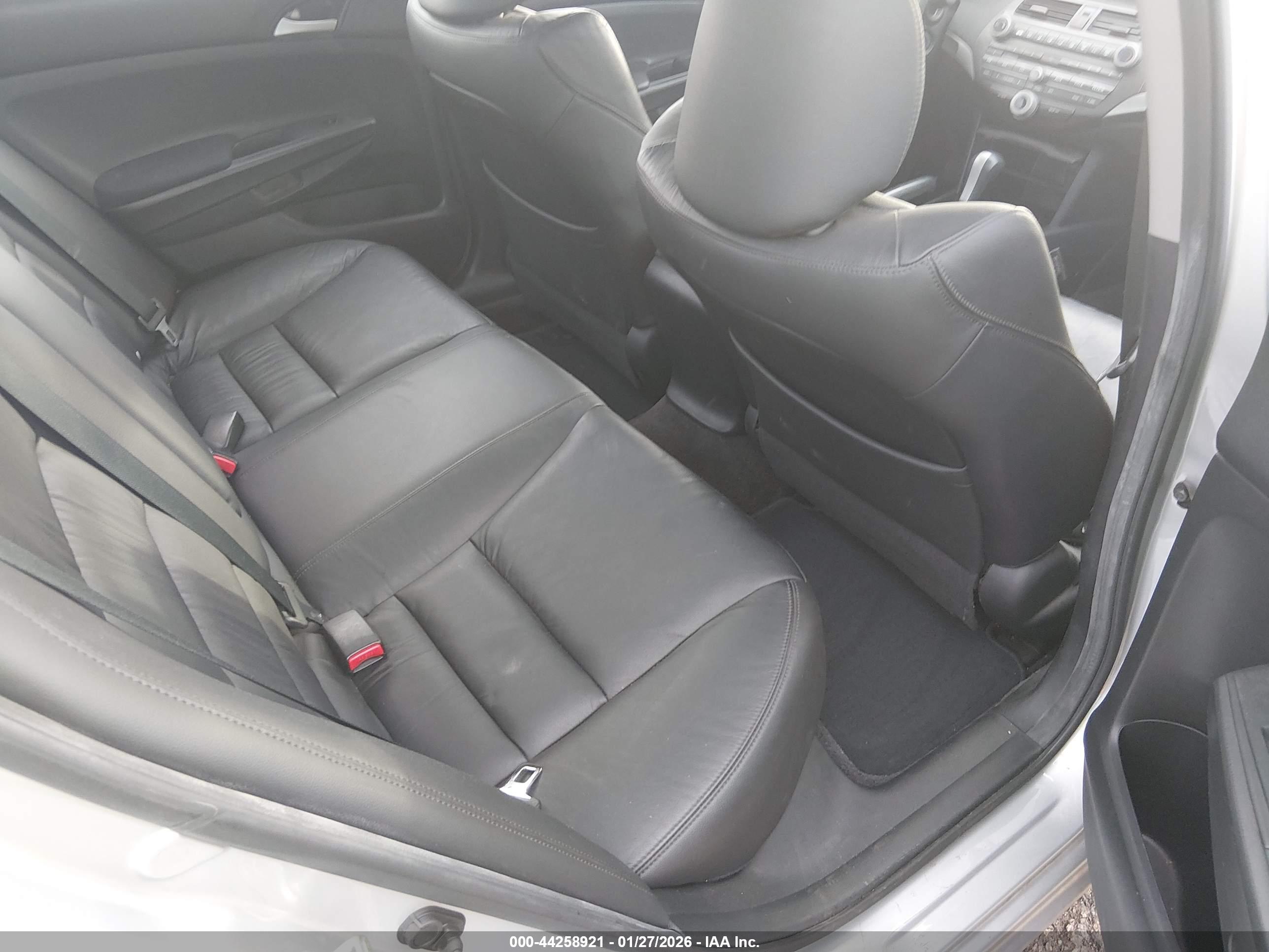 HONDA ACCORD image 8