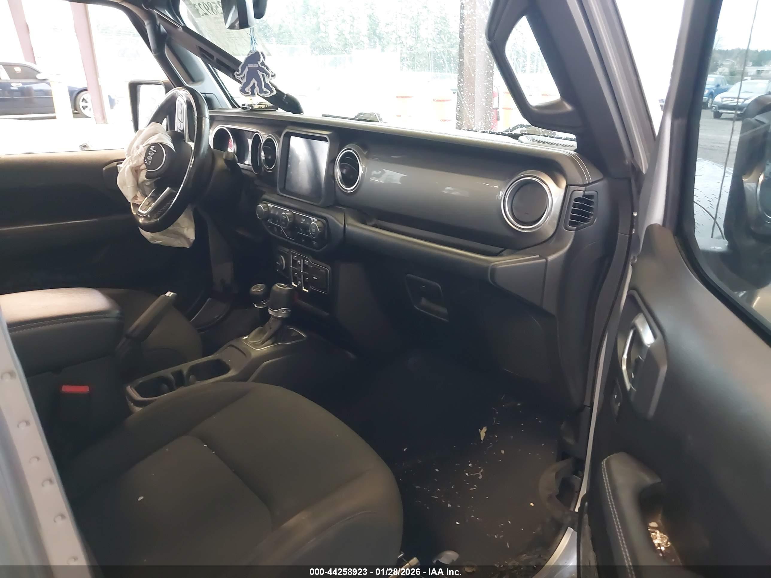 JEEP WRANGLER image 5