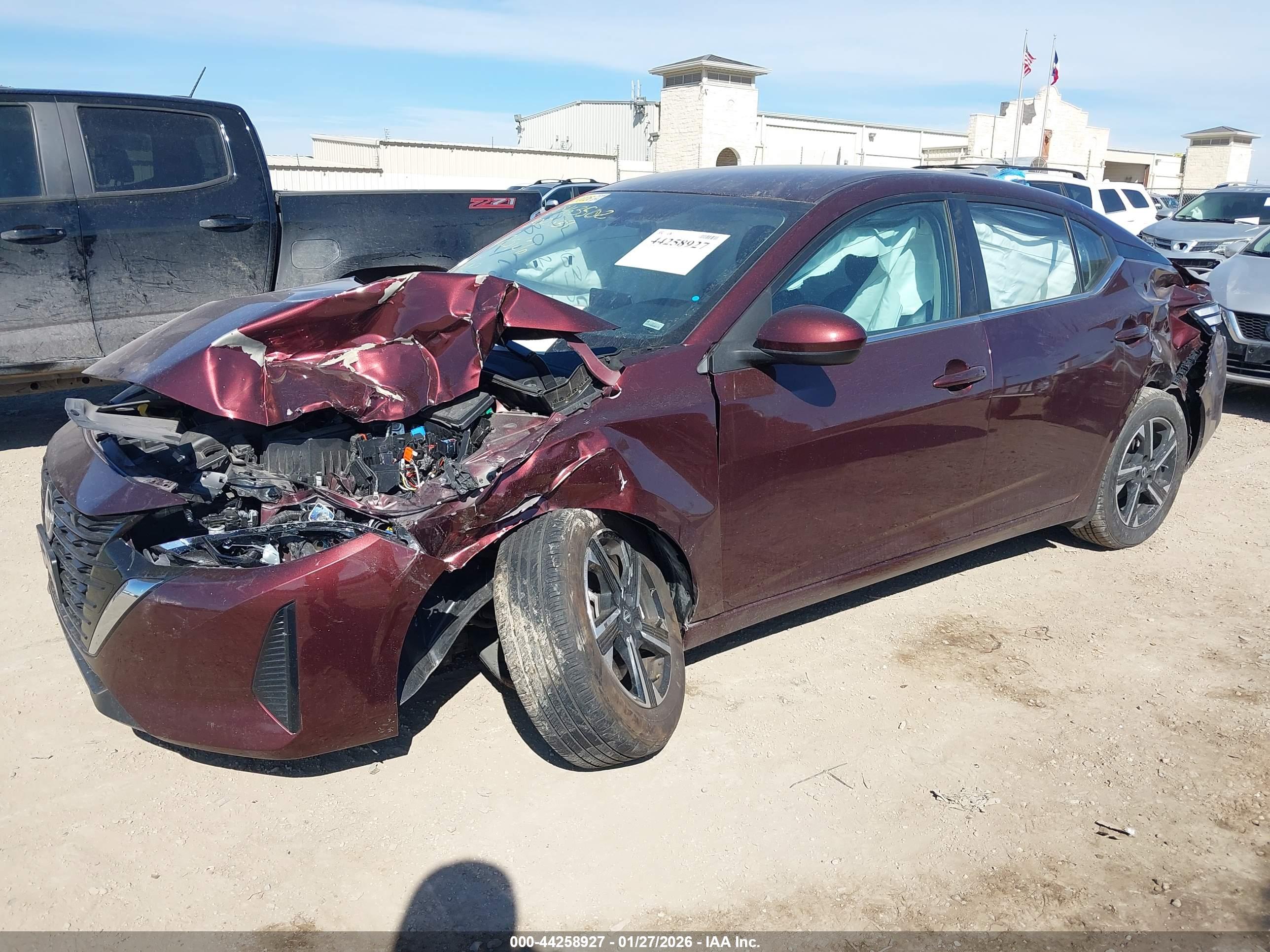 NISSAN SENTRA image 2