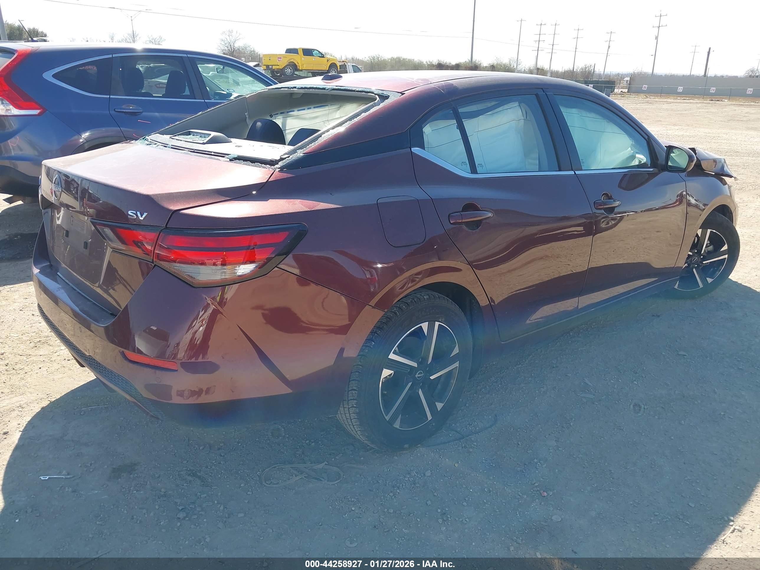NISSAN SENTRA image 4