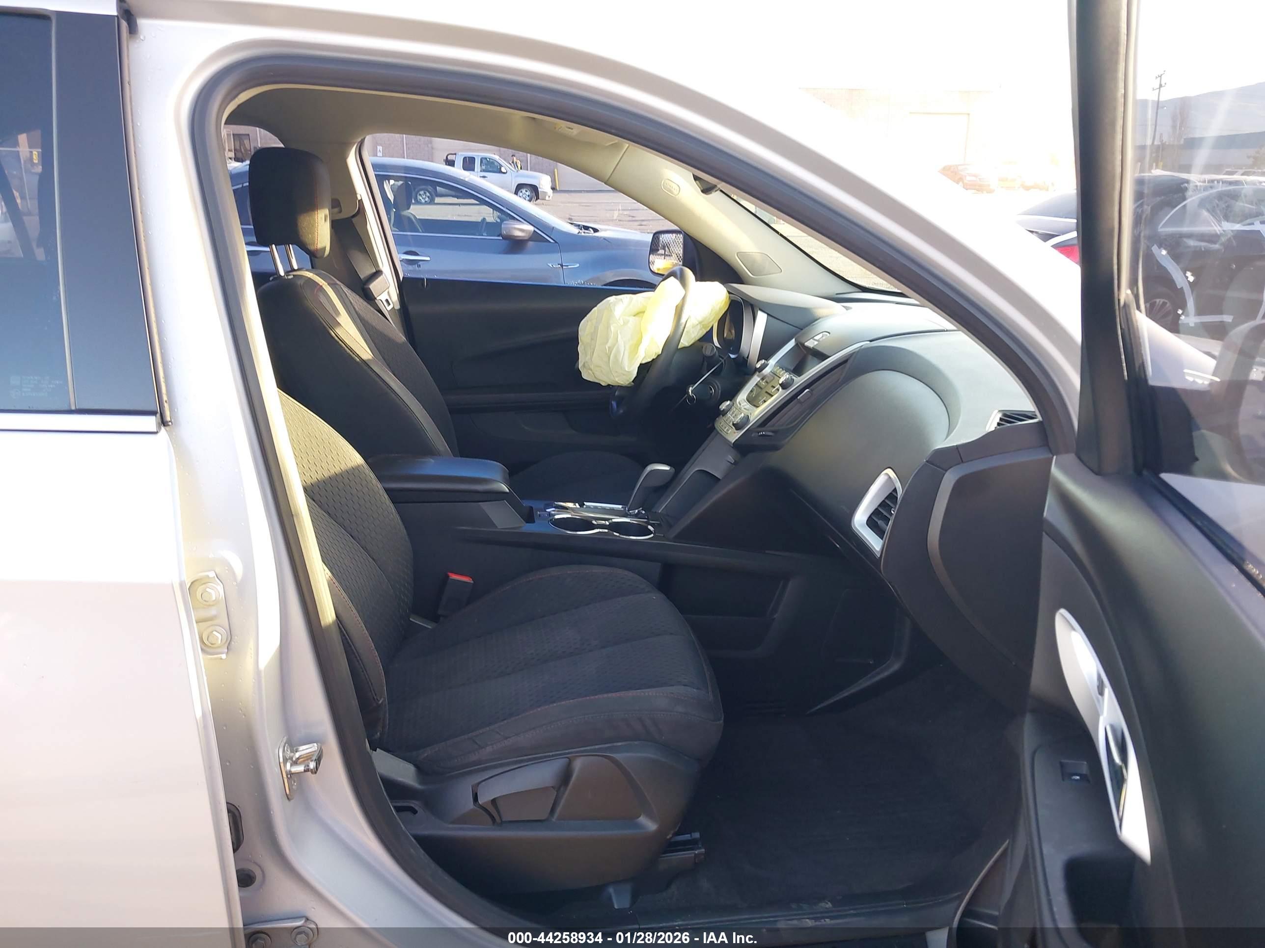 CHEVROLET EQUINOX image 5