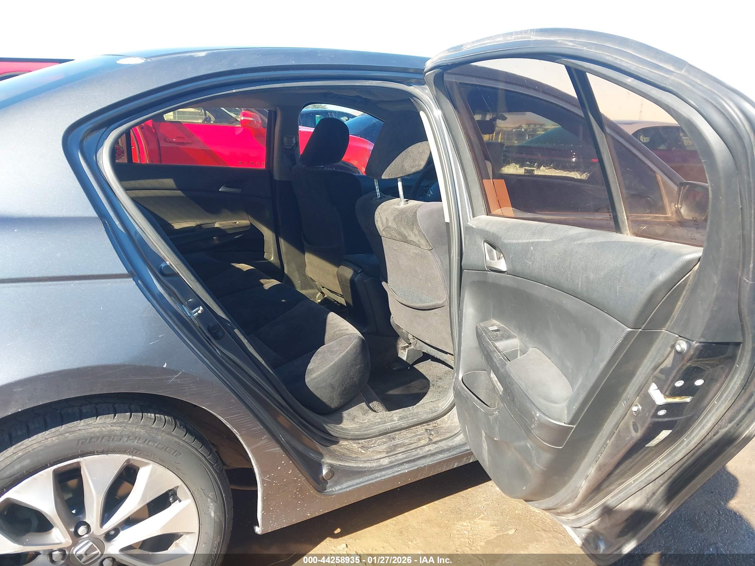 HONDA ACCORD image 8