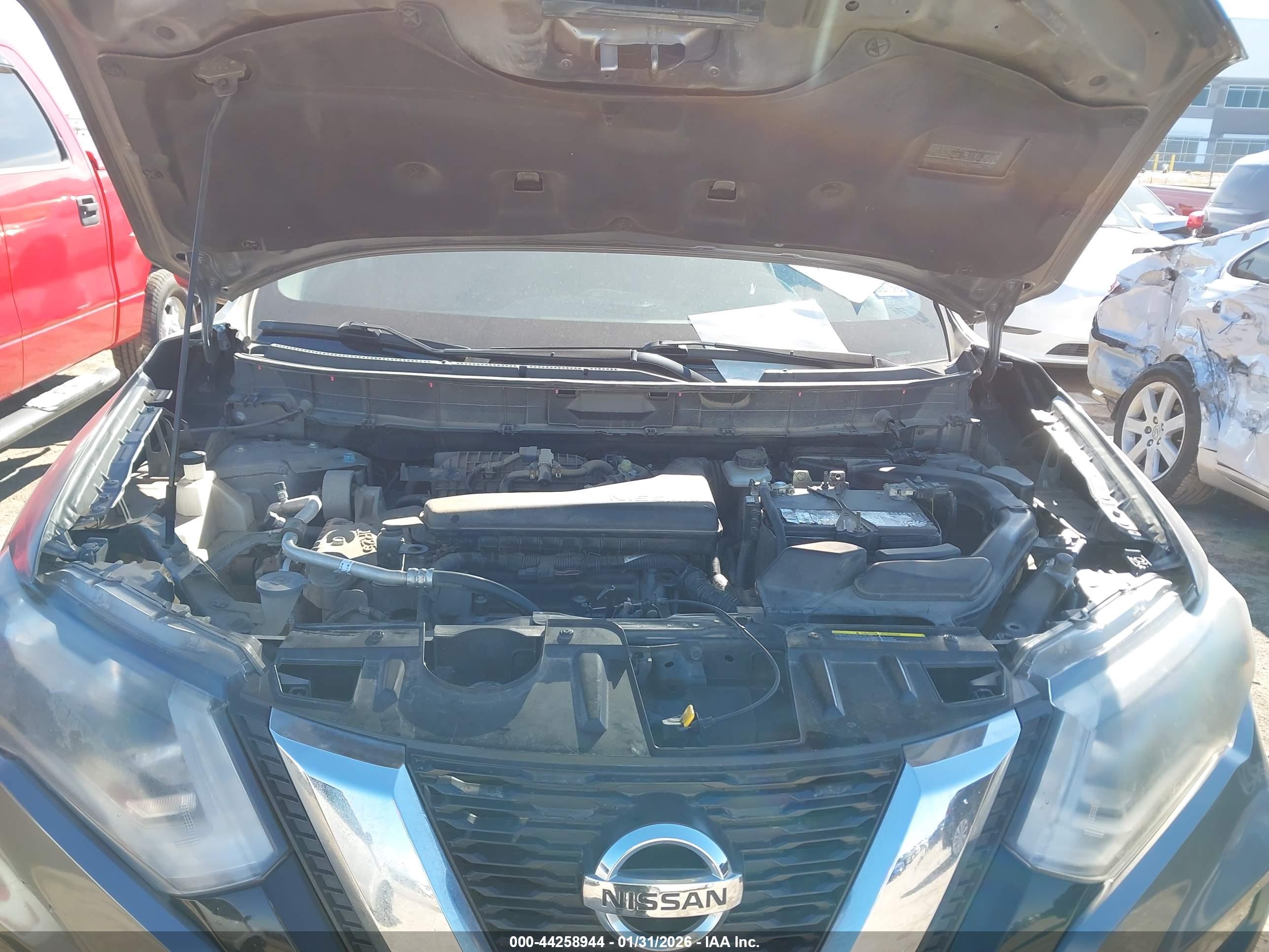 NISSAN ROGUE image 10