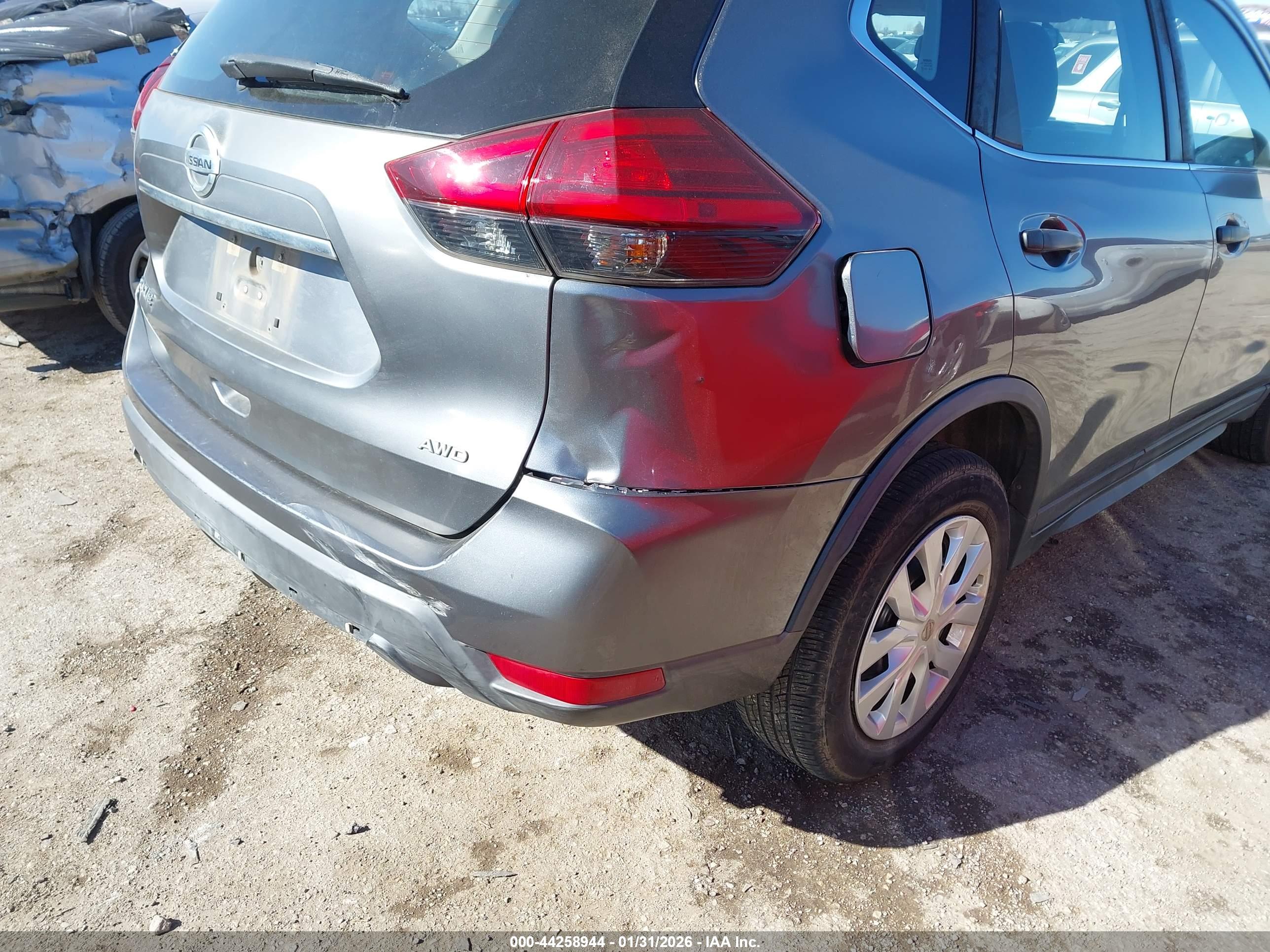 NISSAN ROGUE image 6