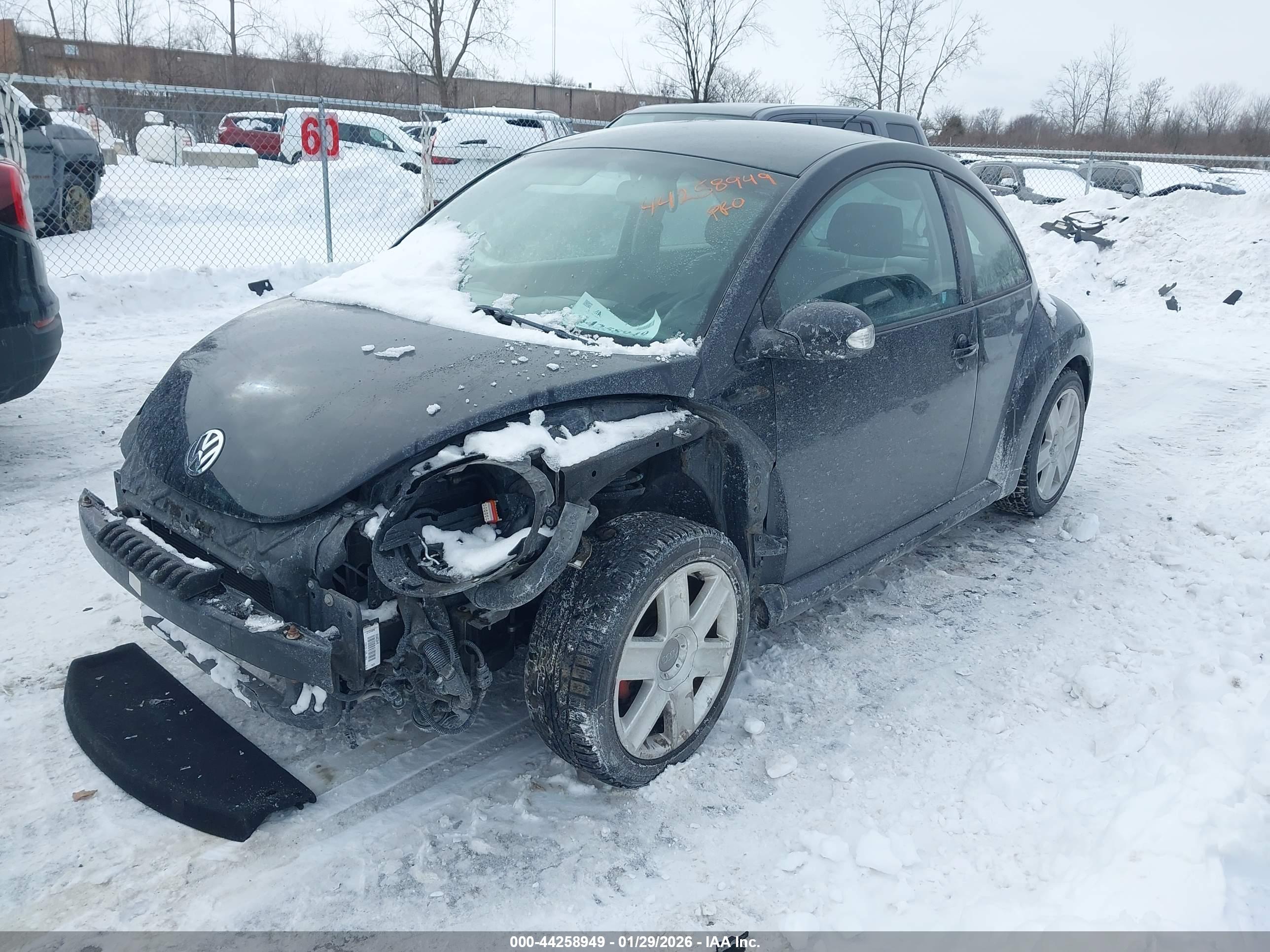 VOLKSWAGEN NEW image 2