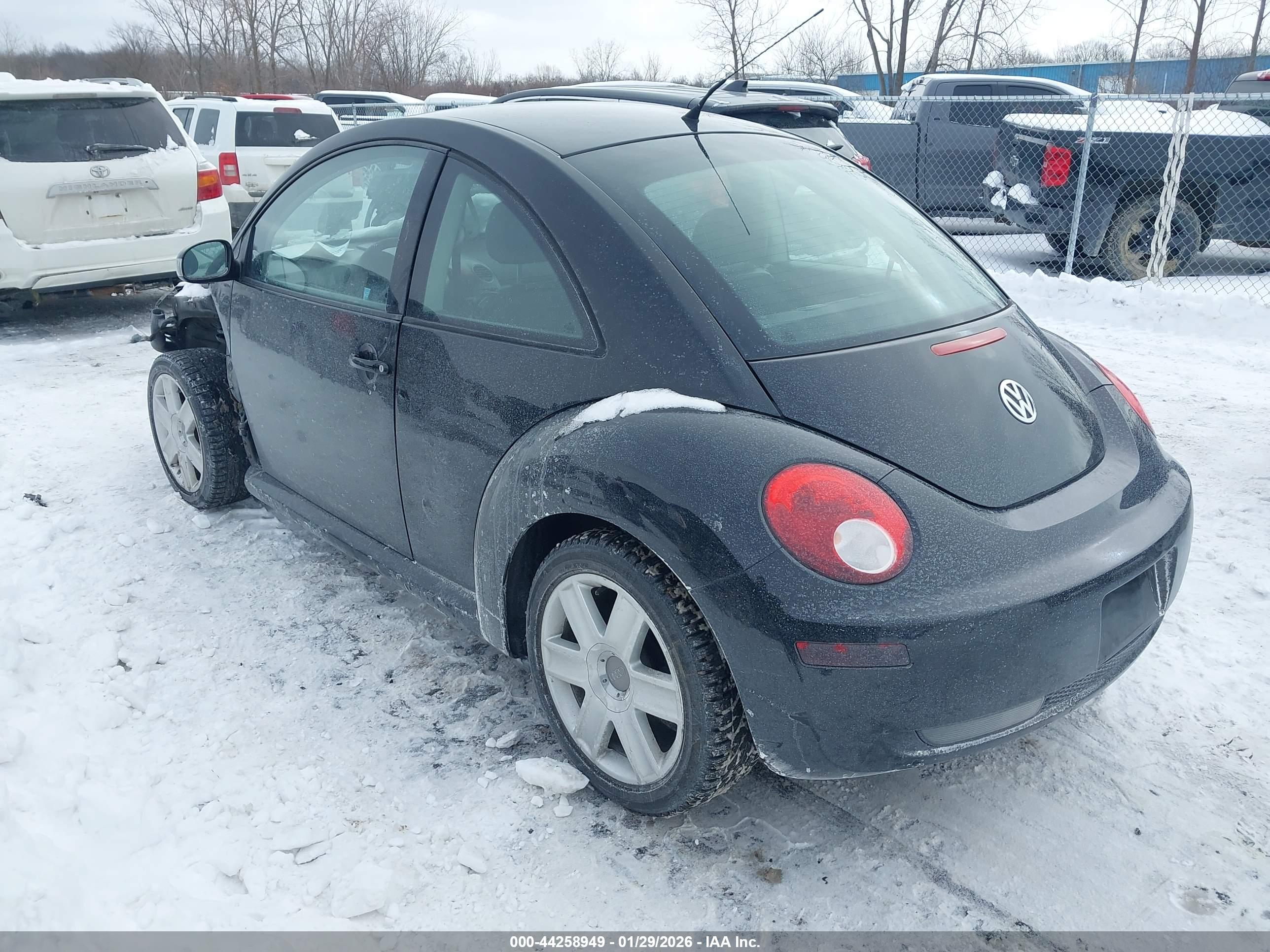 VOLKSWAGEN NEW image 3