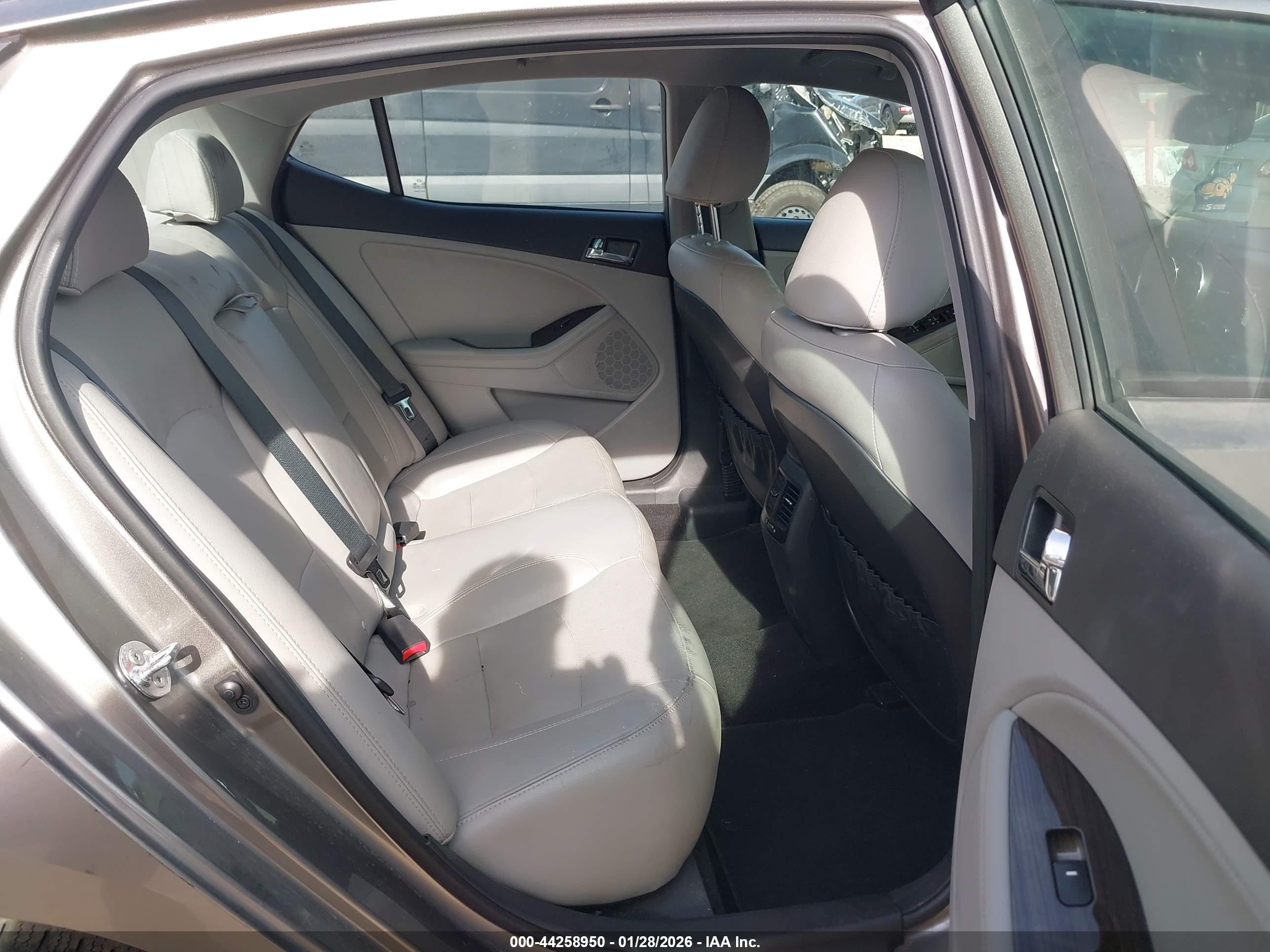 KIA OPTIMA image 8