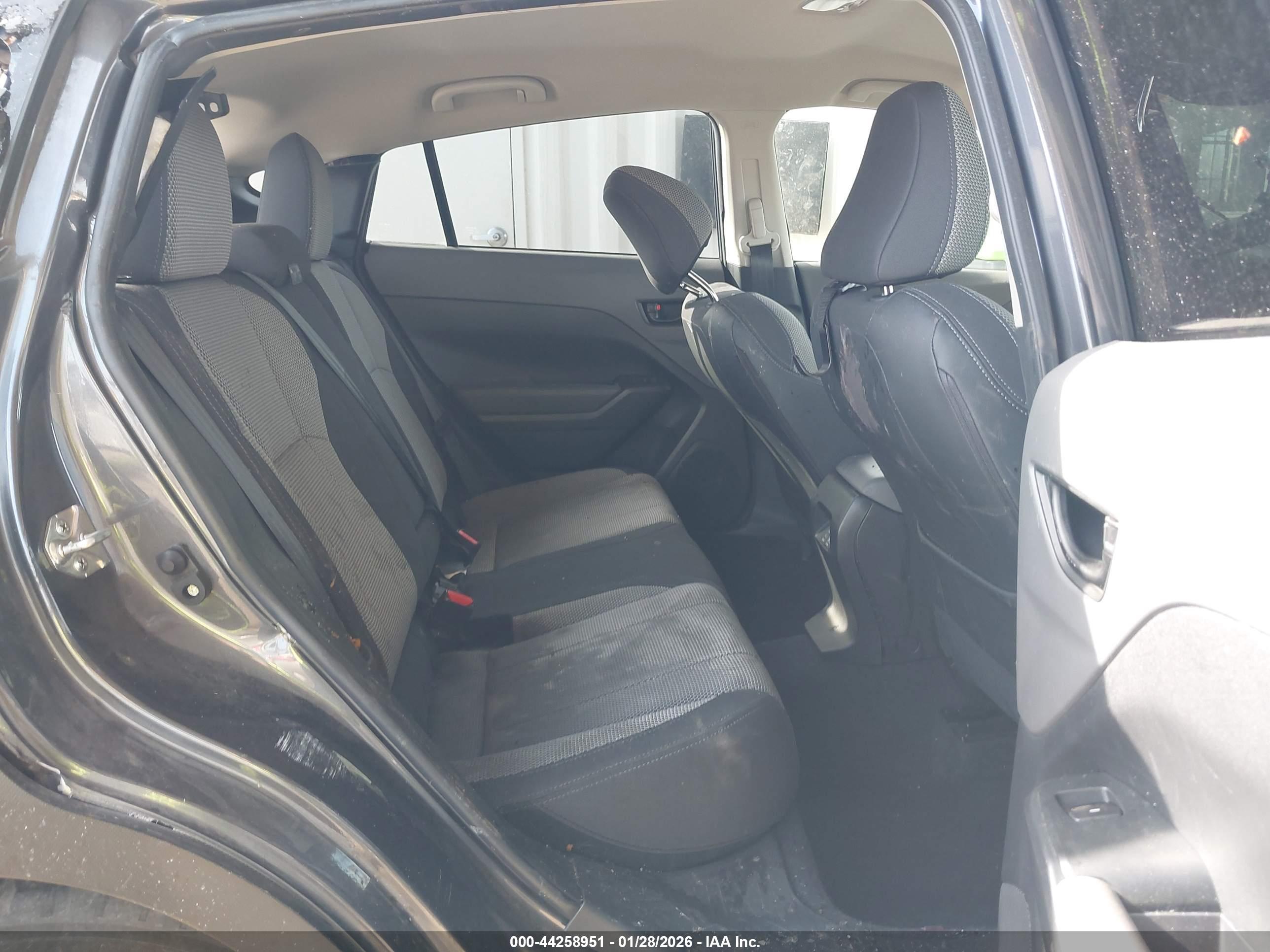 SUBARU CROSSTREK image 8