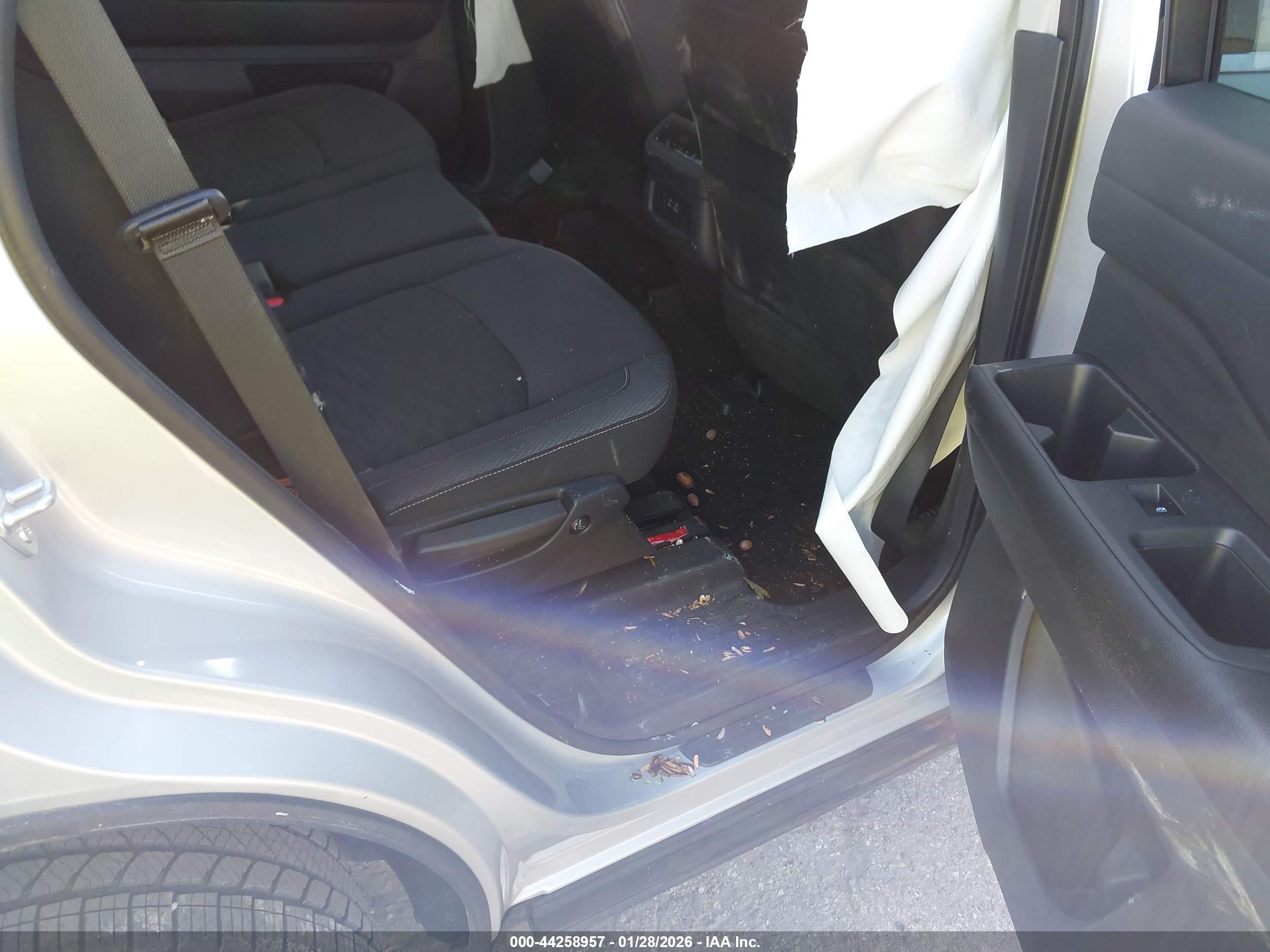 NISSAN PATHFINDER image 8