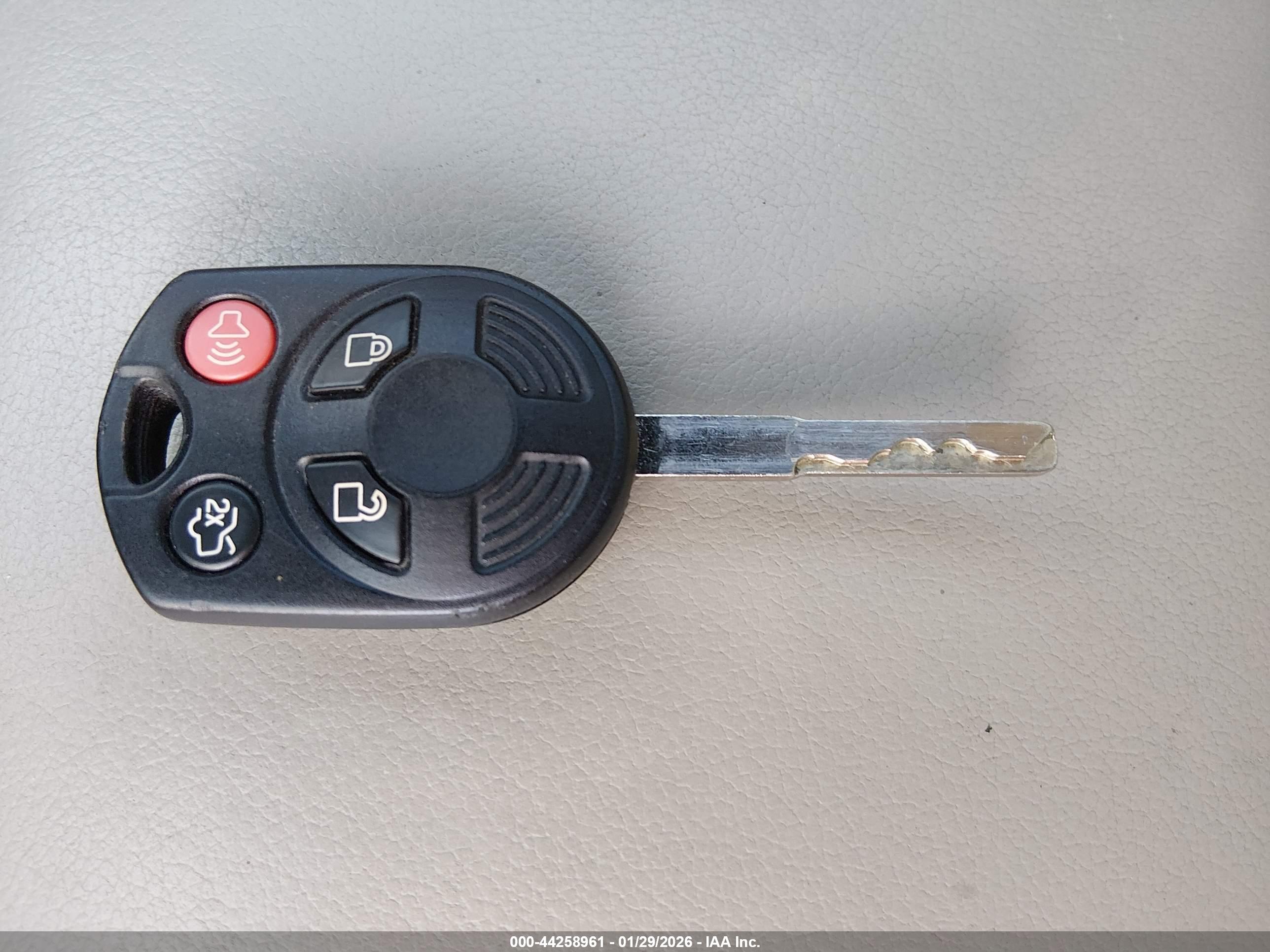 FORD ESCAPE image 11