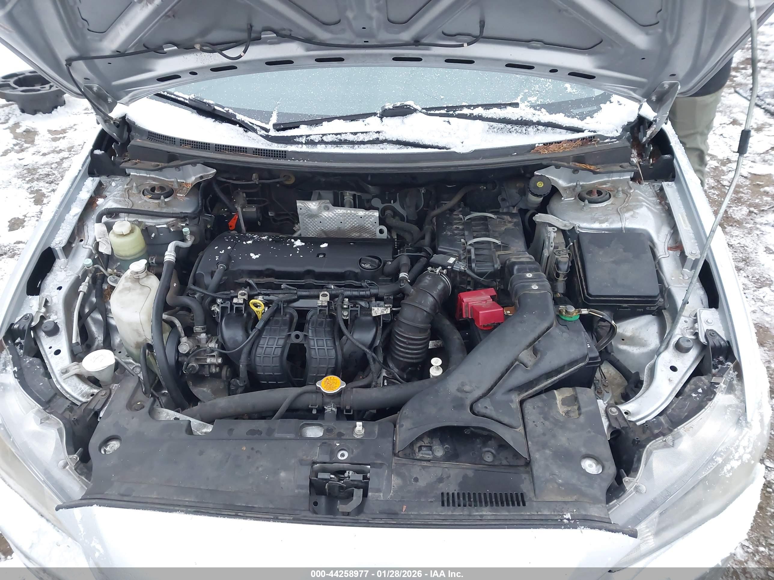 MITSUBISHI LANCER image 10