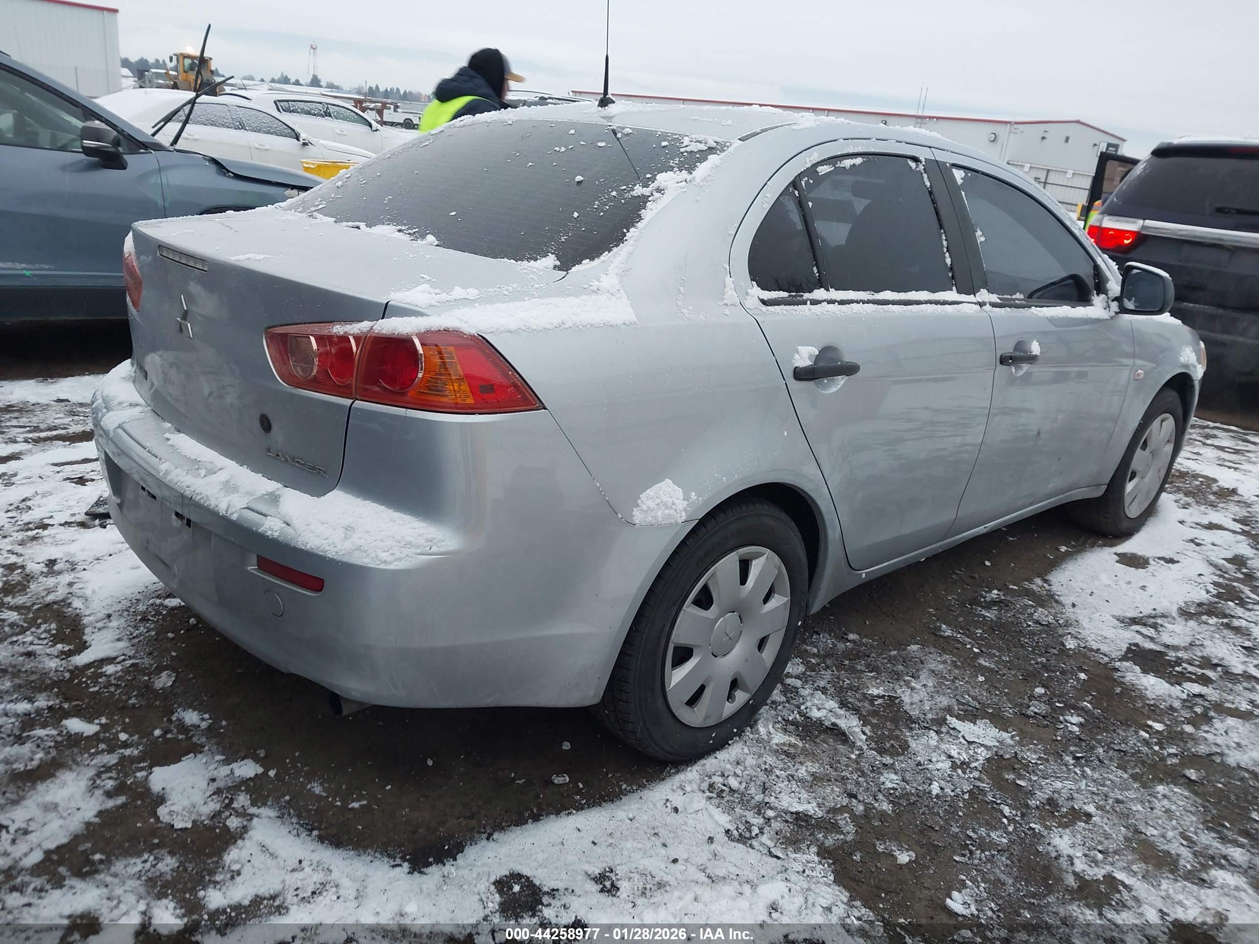 MITSUBISHI LANCER image 4