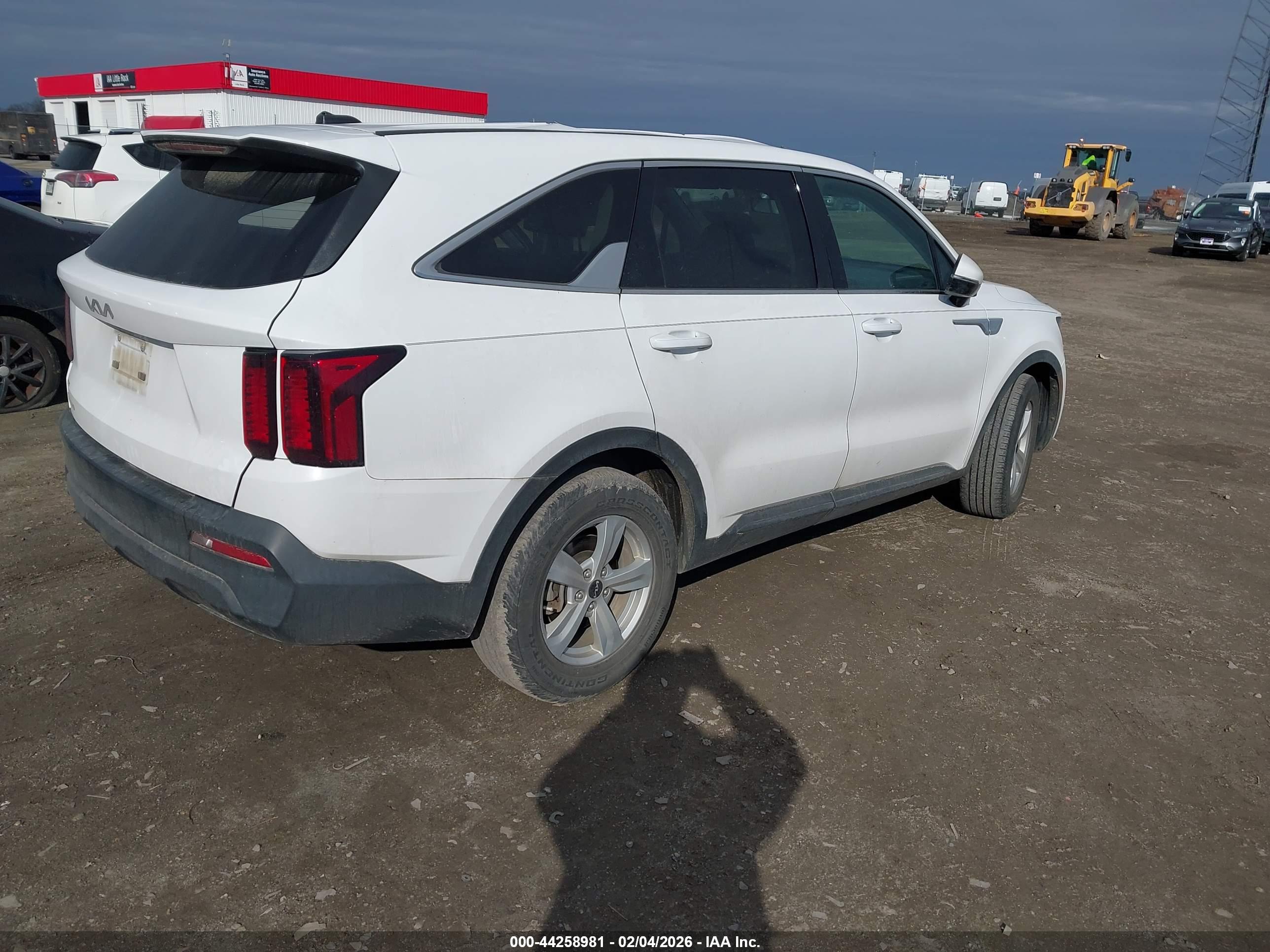 KIA SORENTO image 4