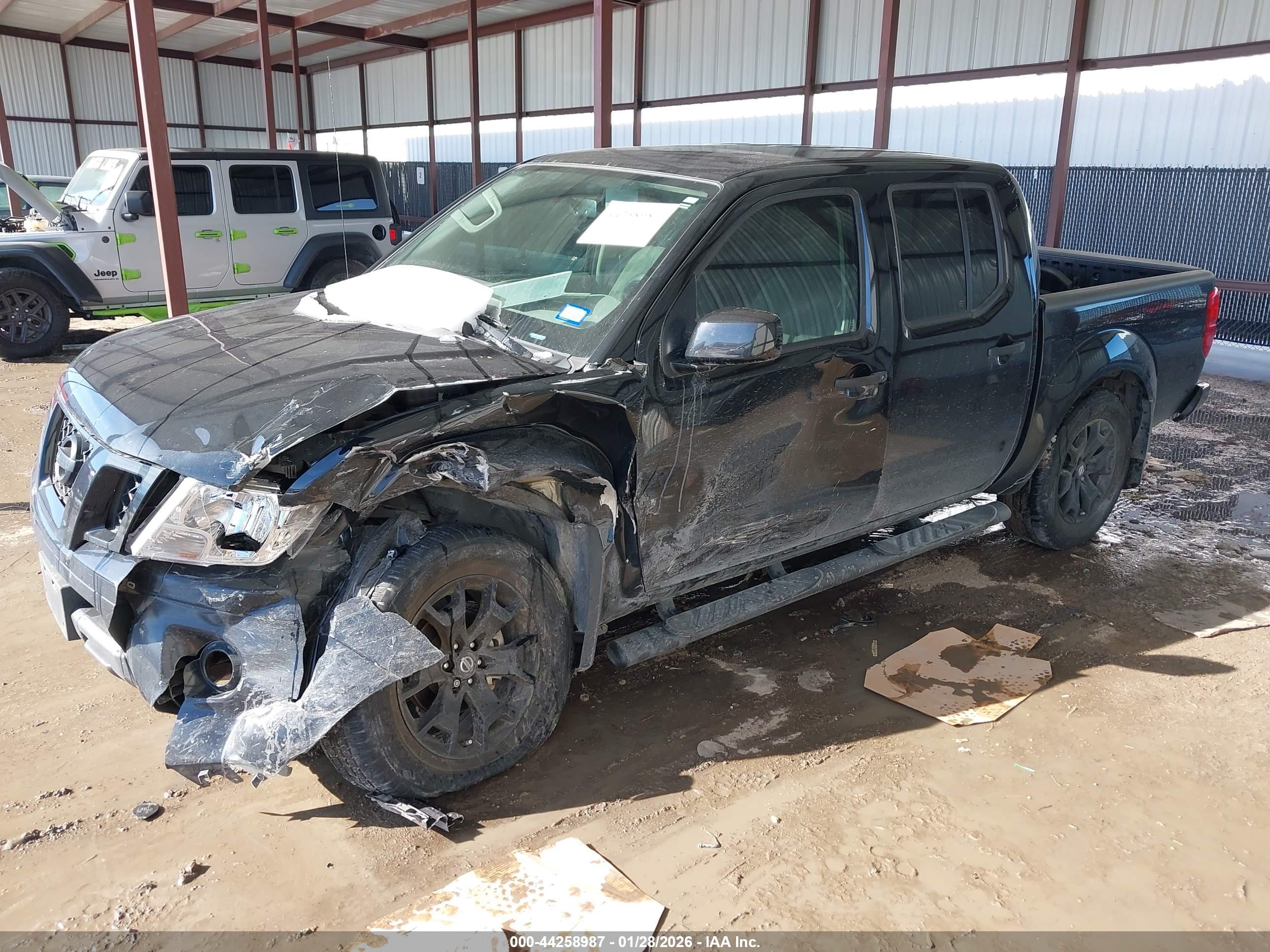 NISSAN FRONTIER image 2