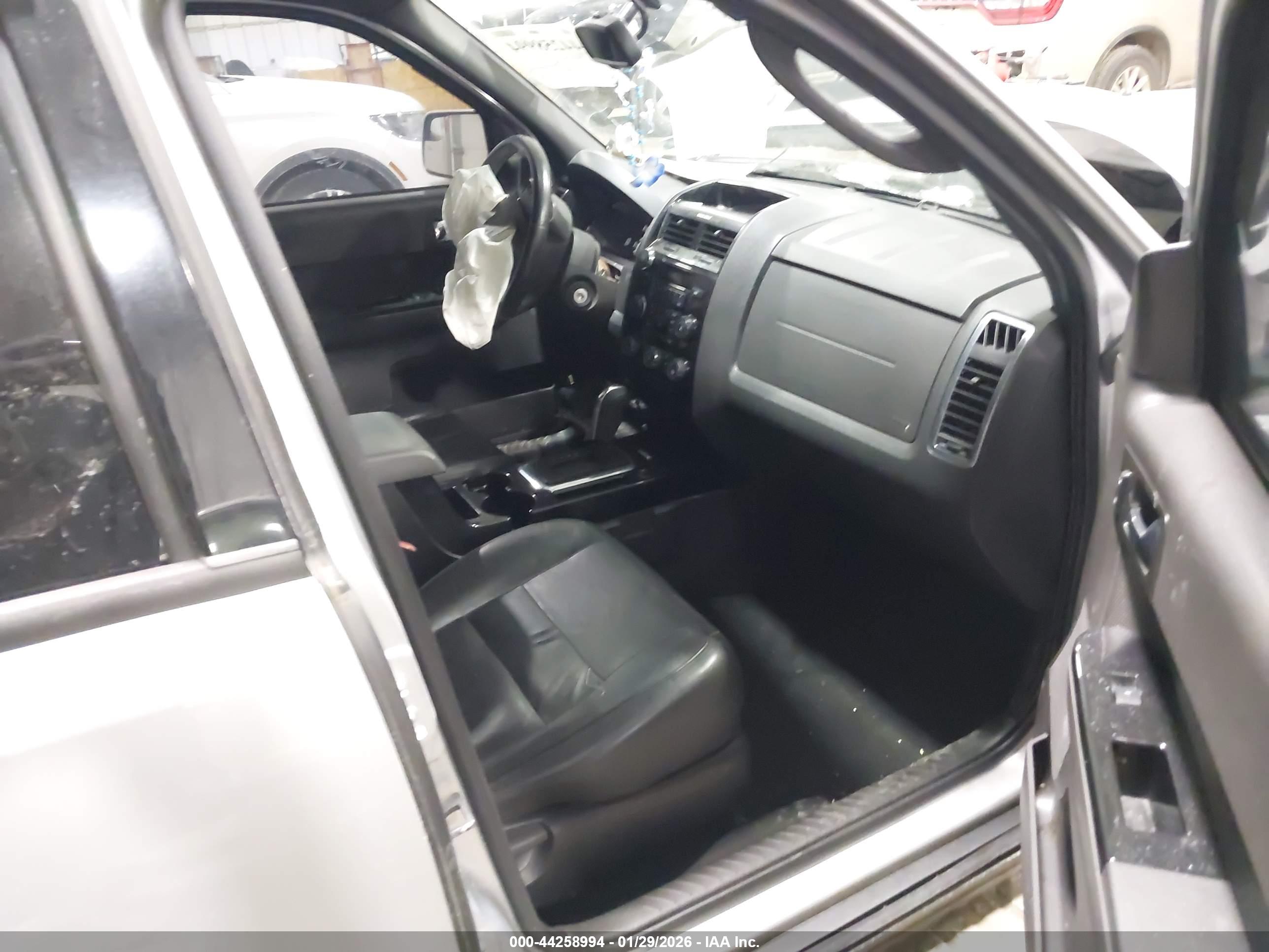 FORD ESCAPE image 5