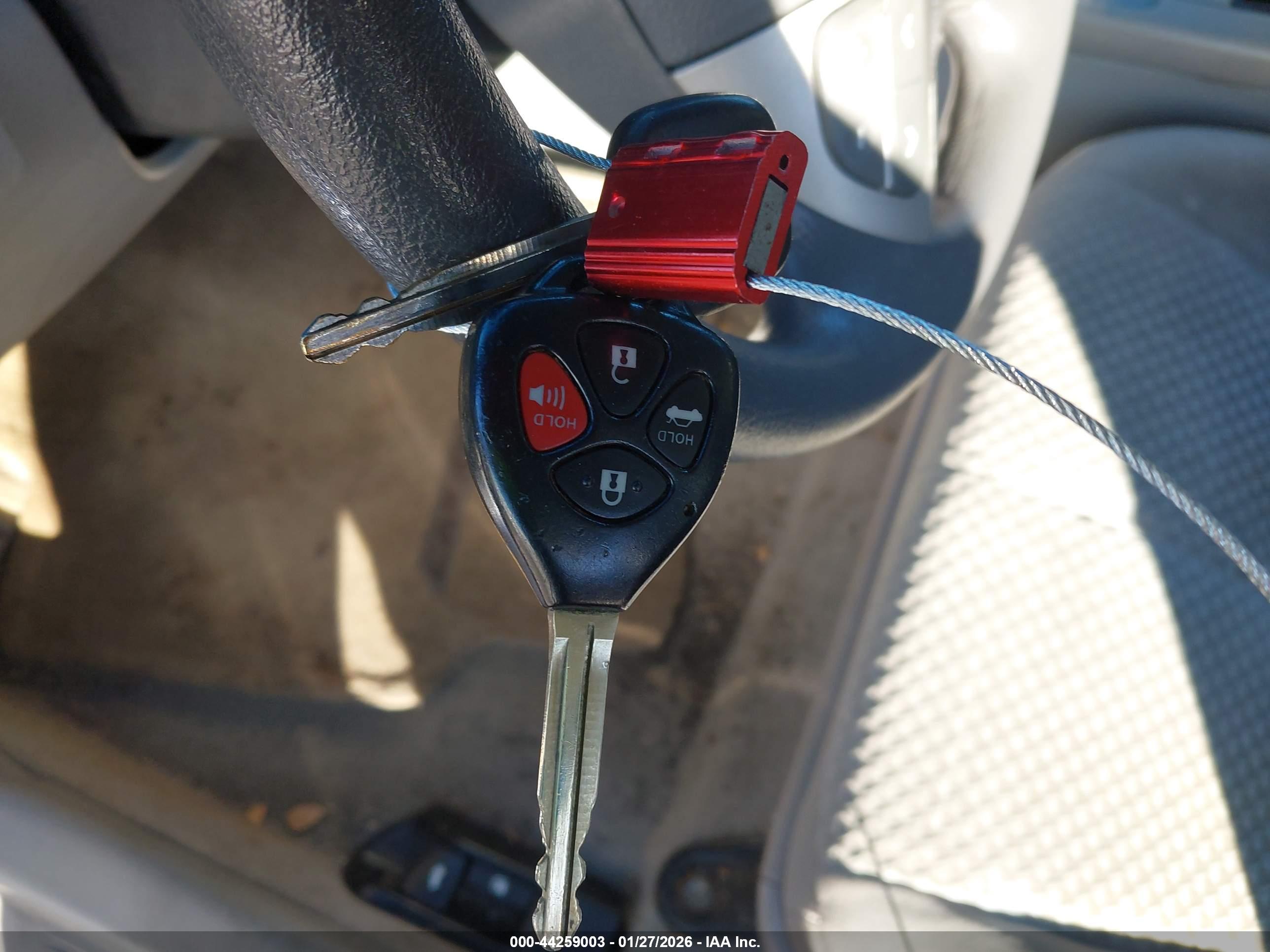 TOYOTA CAMRY image 11