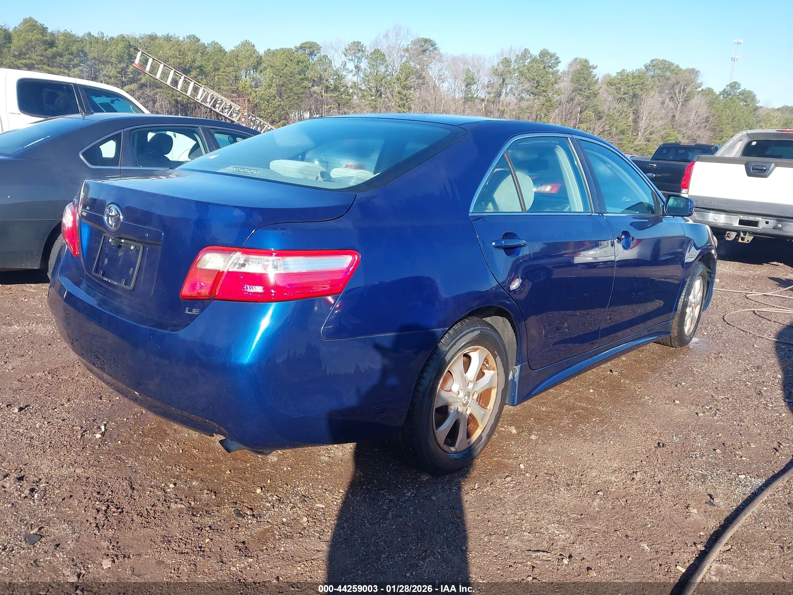 TOYOTA CAMRY image 4