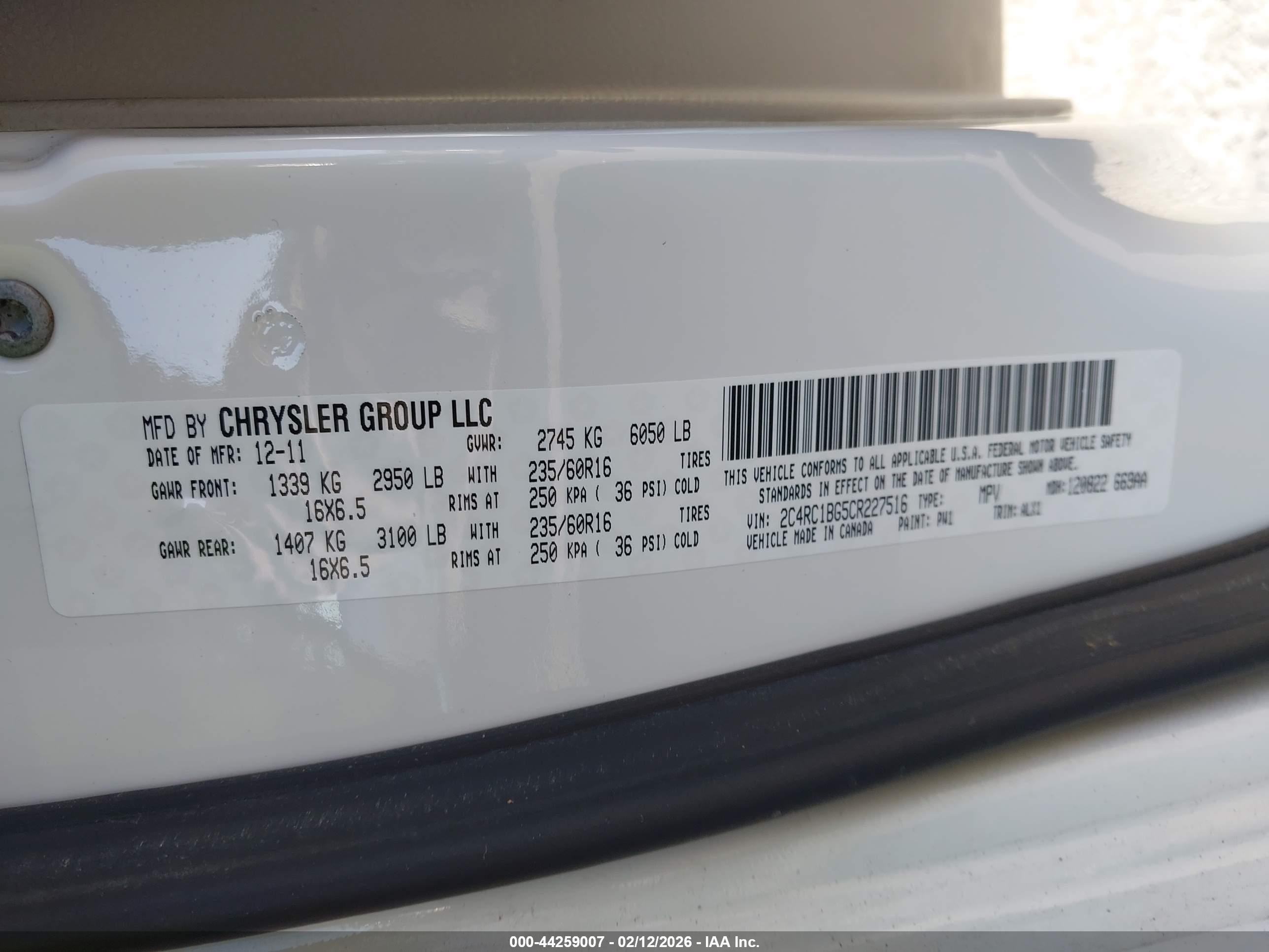CHRYSLER TOWN image 9