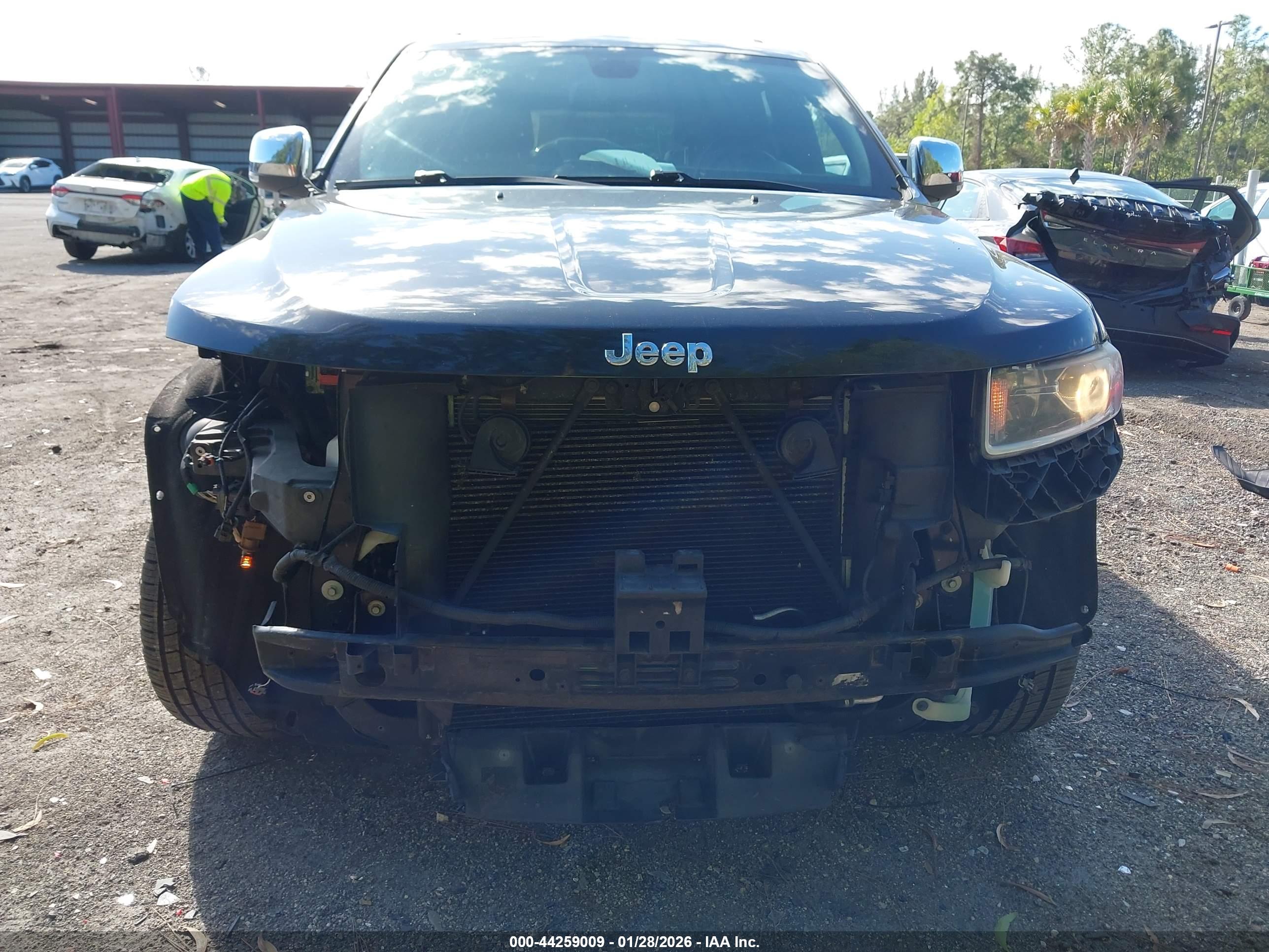 JEEP GRAND image 6