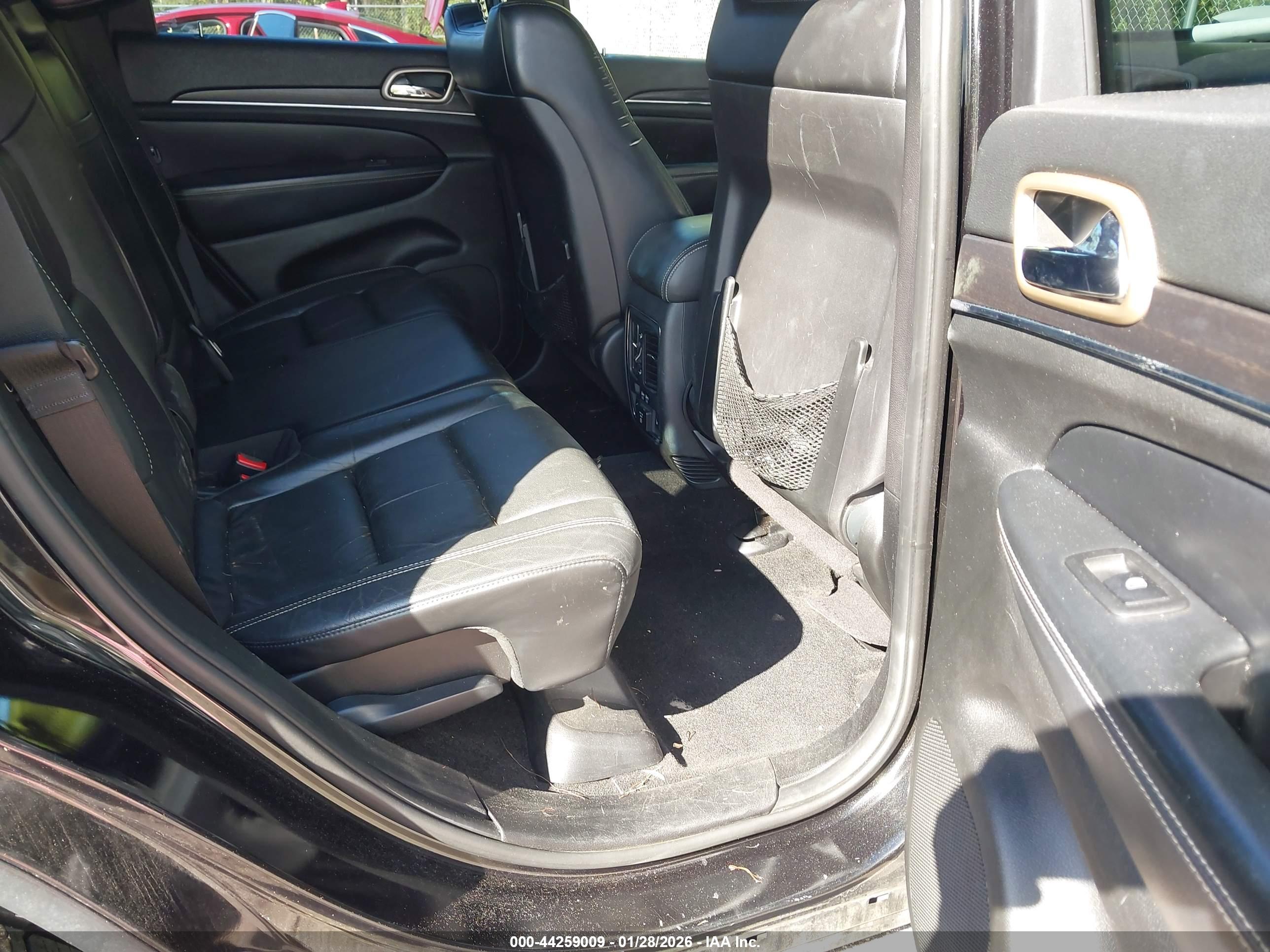 JEEP GRAND image 8