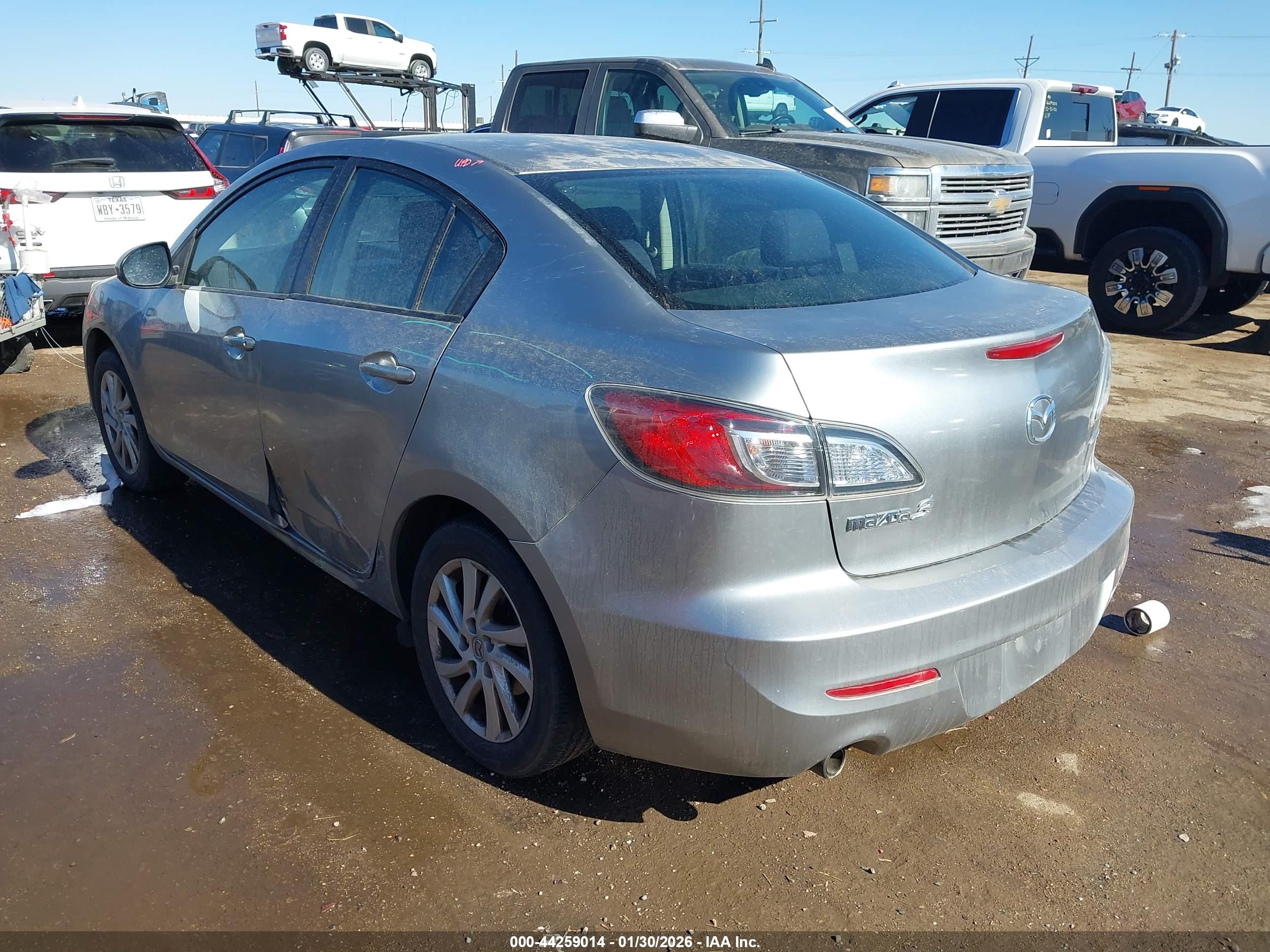 MAZDA MAZDA3 image 3