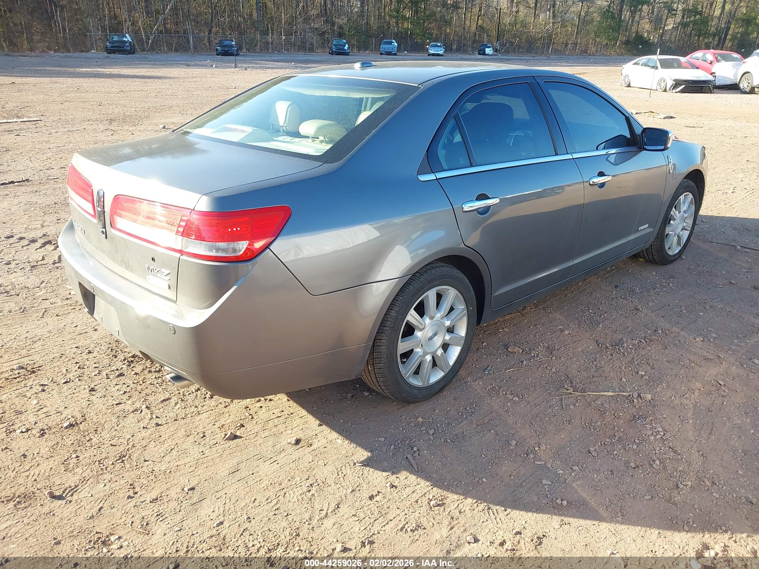 LINCOLN MKZ image 4