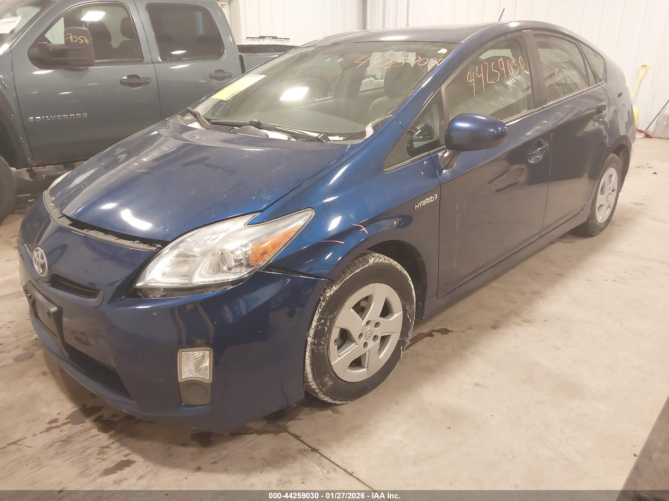 TOYOTA PRIUS image 2