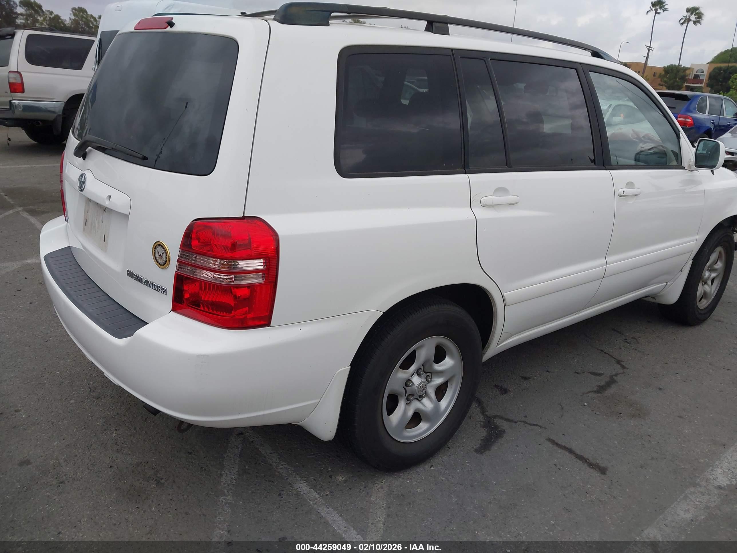 TOYOTA HIGHLANDER image 4