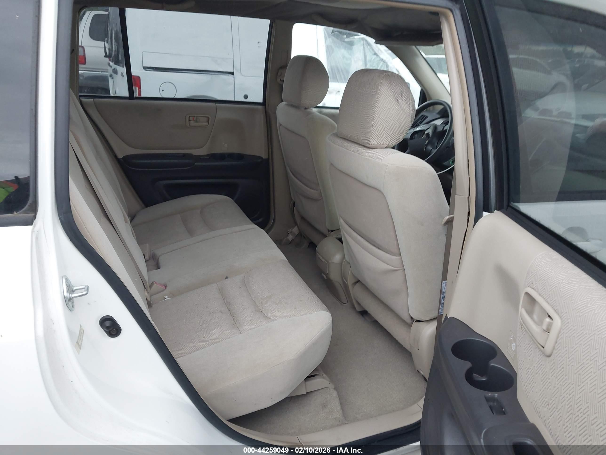 TOYOTA HIGHLANDER image 8