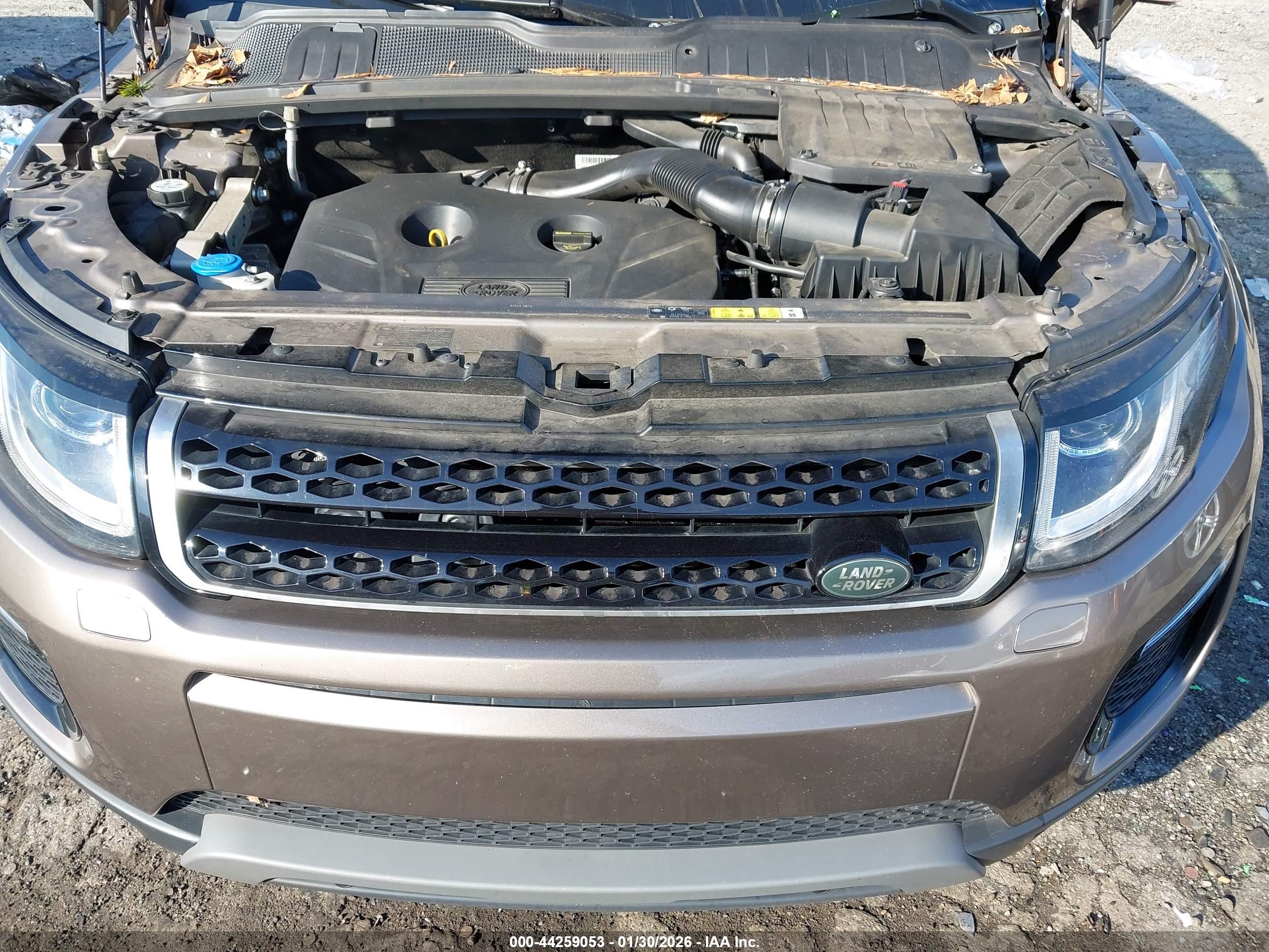 LAND ROVER image 10