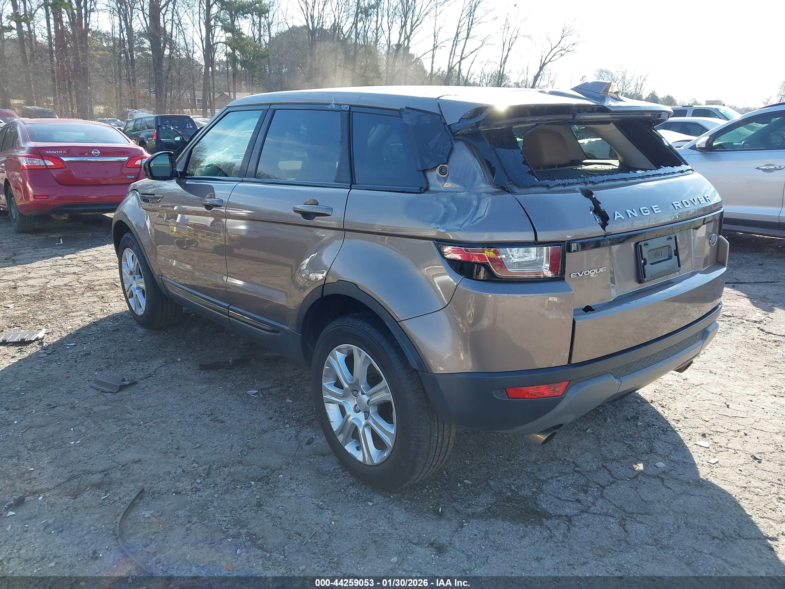 LAND ROVER image 3