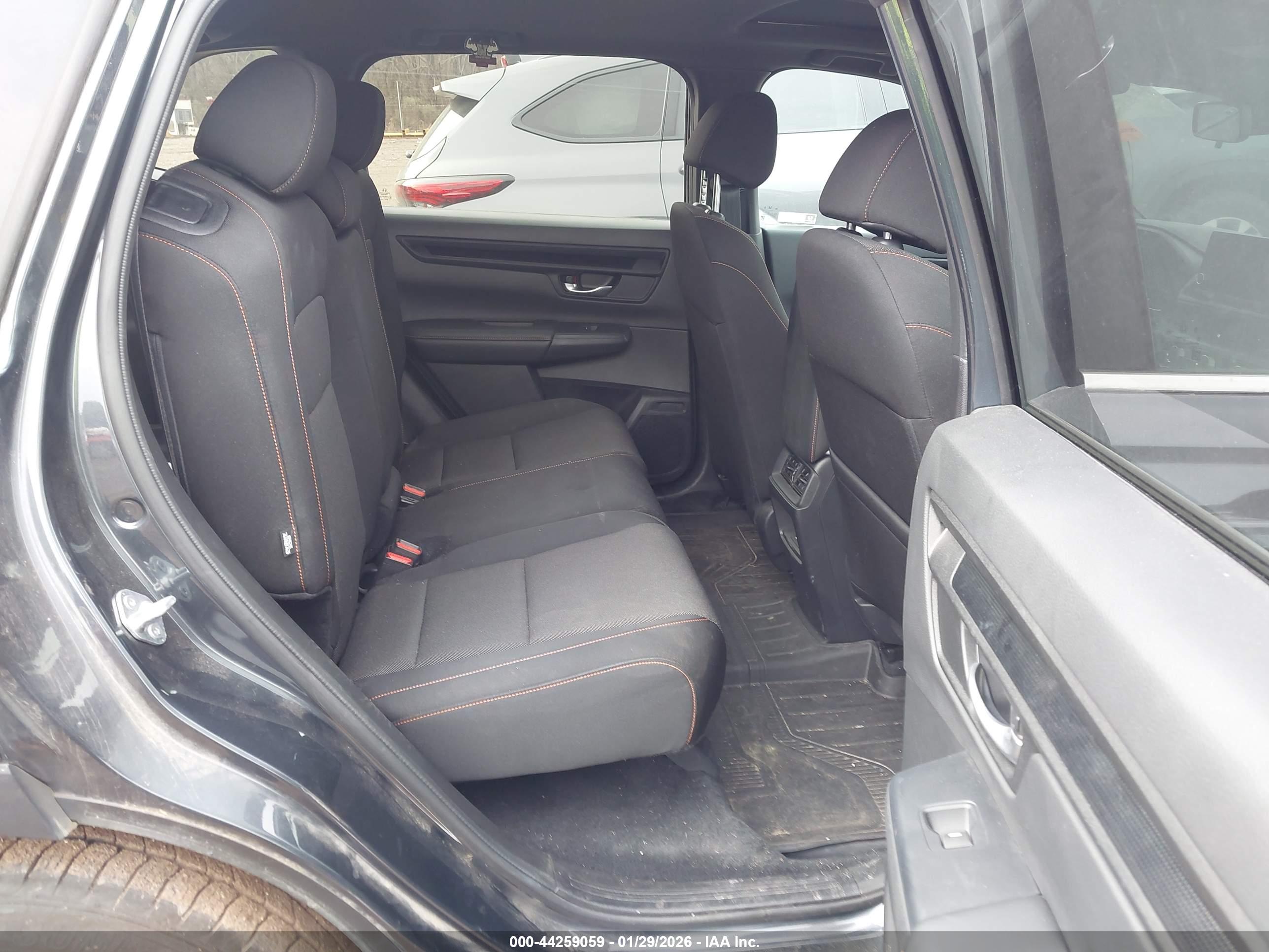 HONDA CR-V image 8