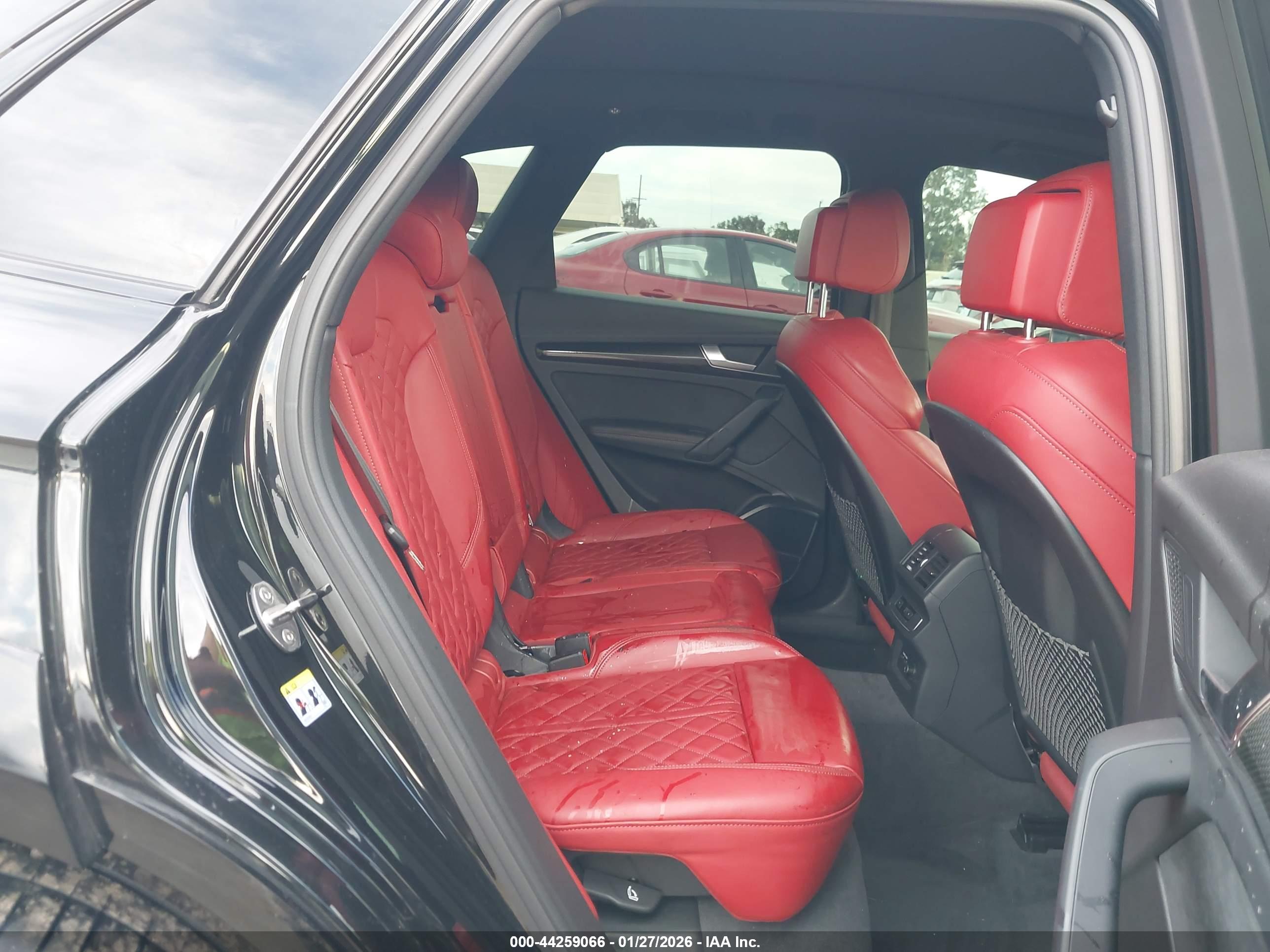 AUDI SQ5 image 8