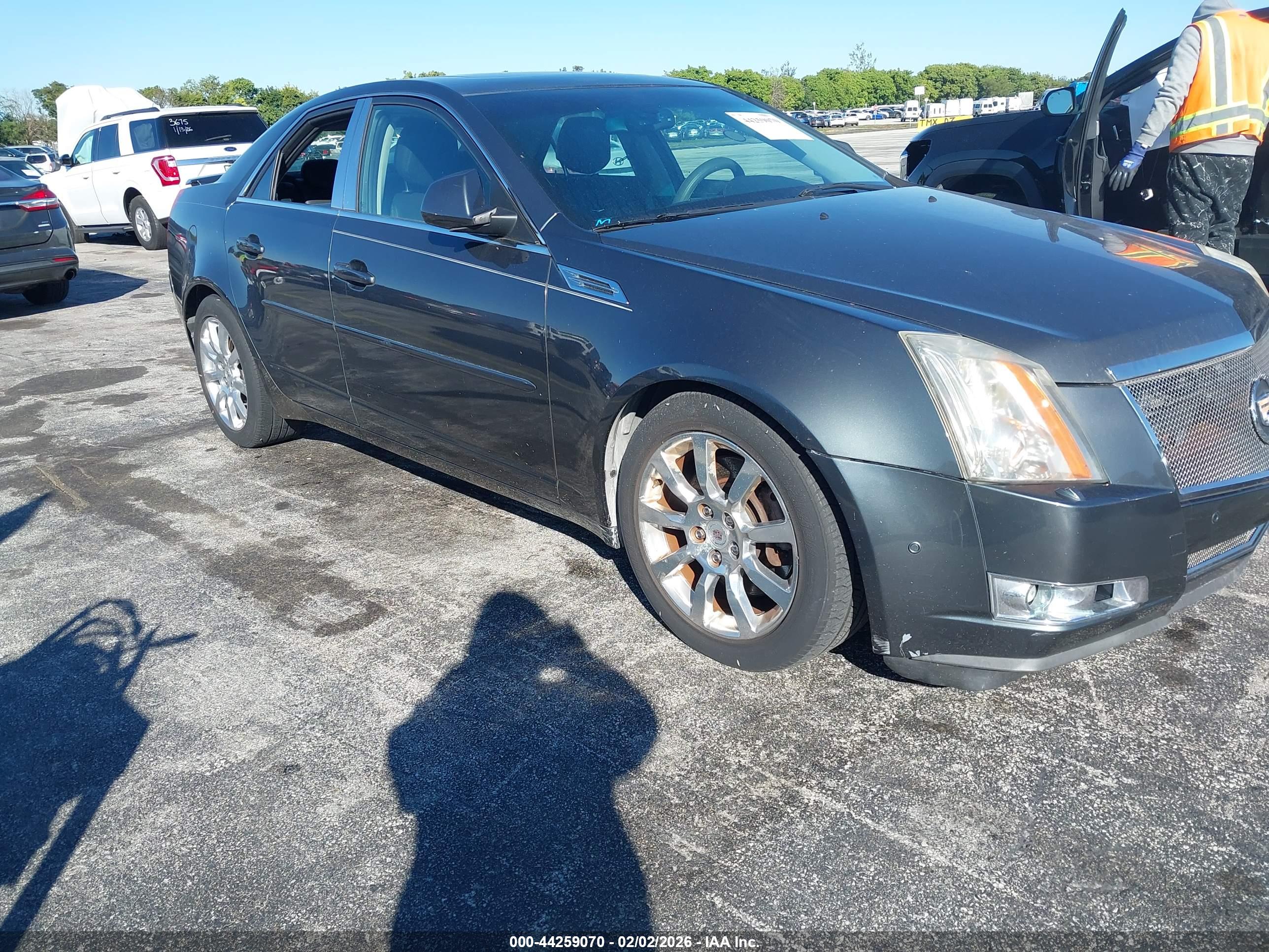 CADILLAC CTS image 6