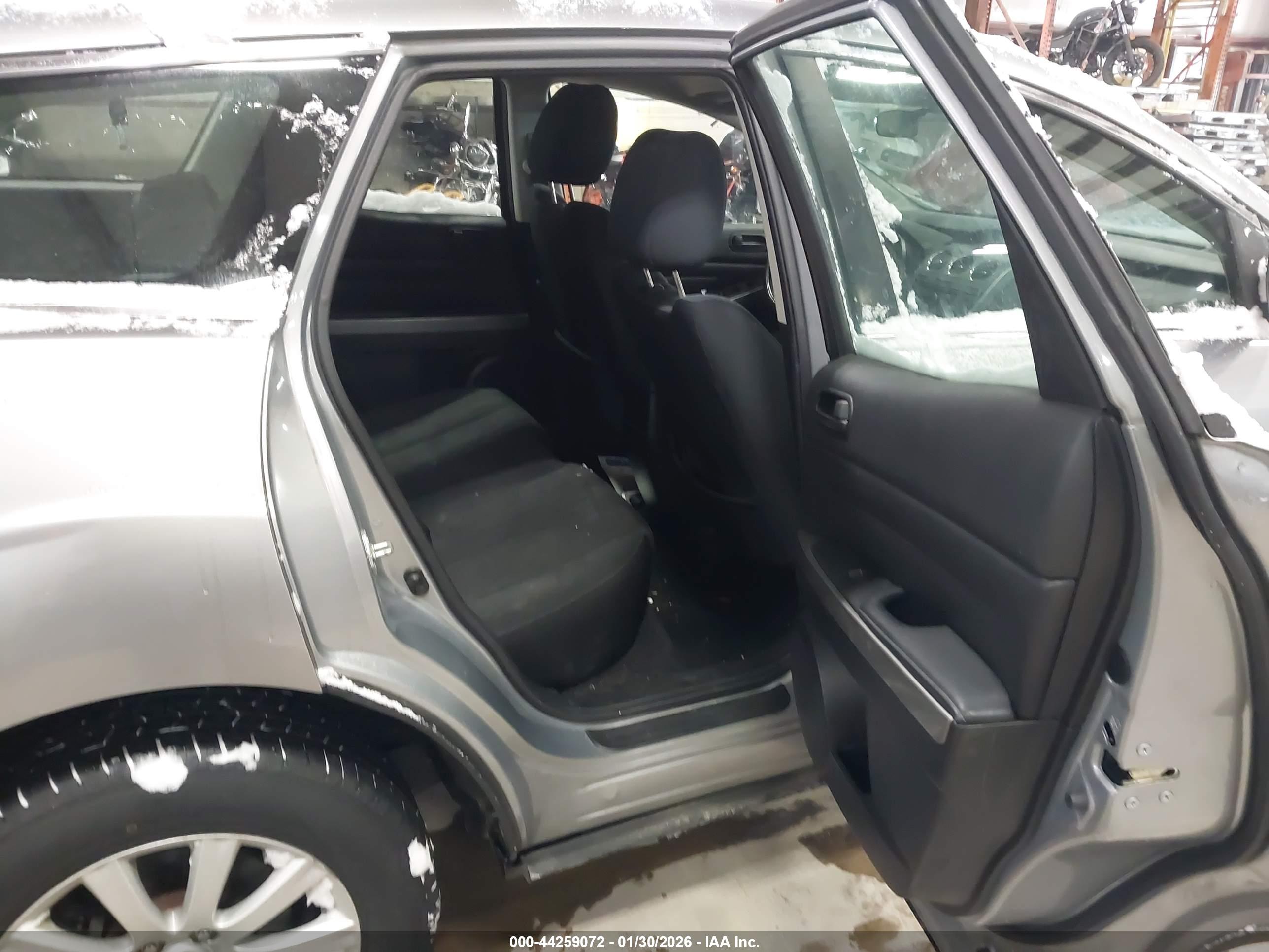MAZDA CX-7 image 8